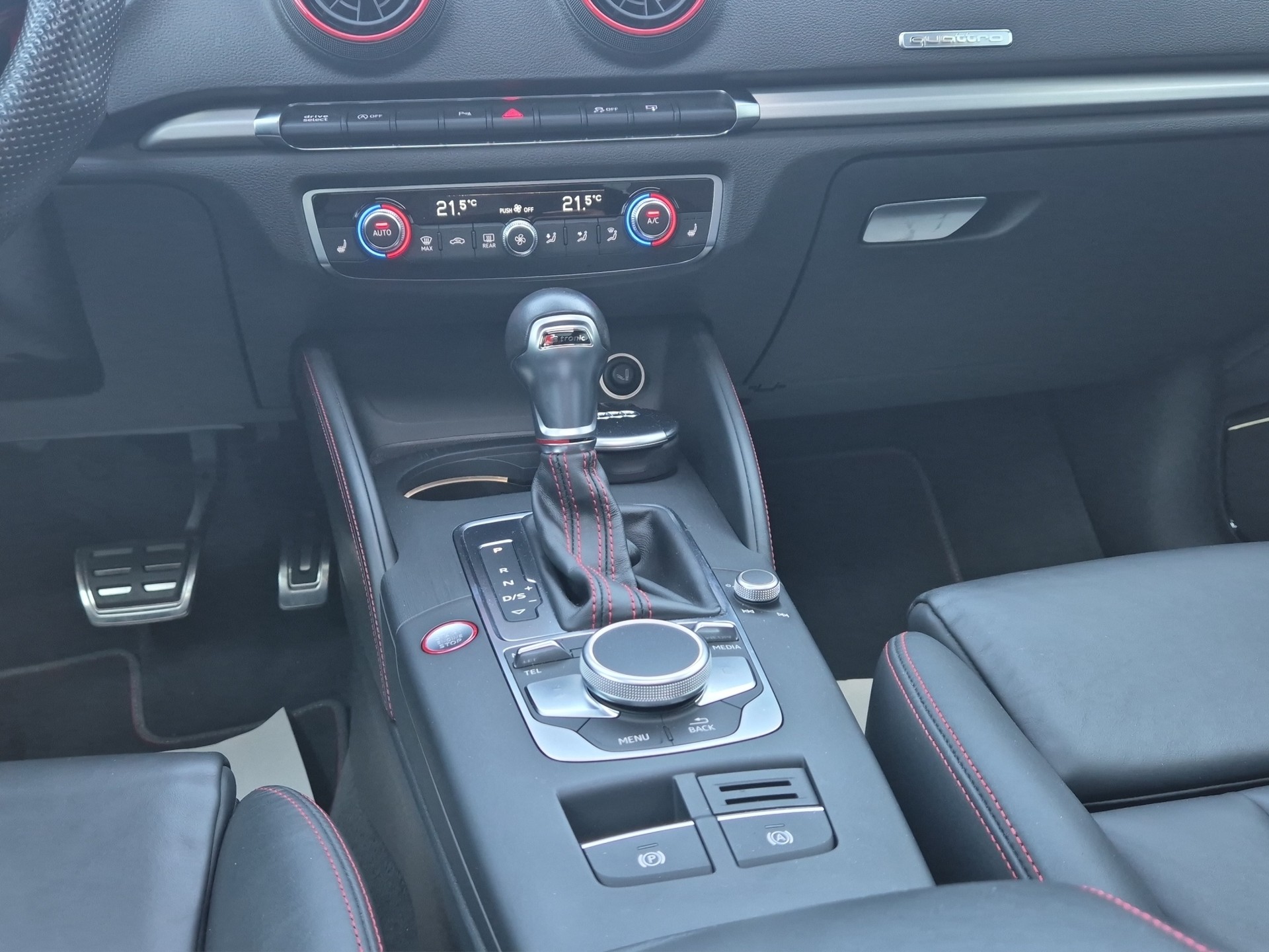 AUDI S3 Sportback 2.0 TFSI quattro S-tronic, OHNE OPF, RS-LOOK, FULL BLACK-image-21