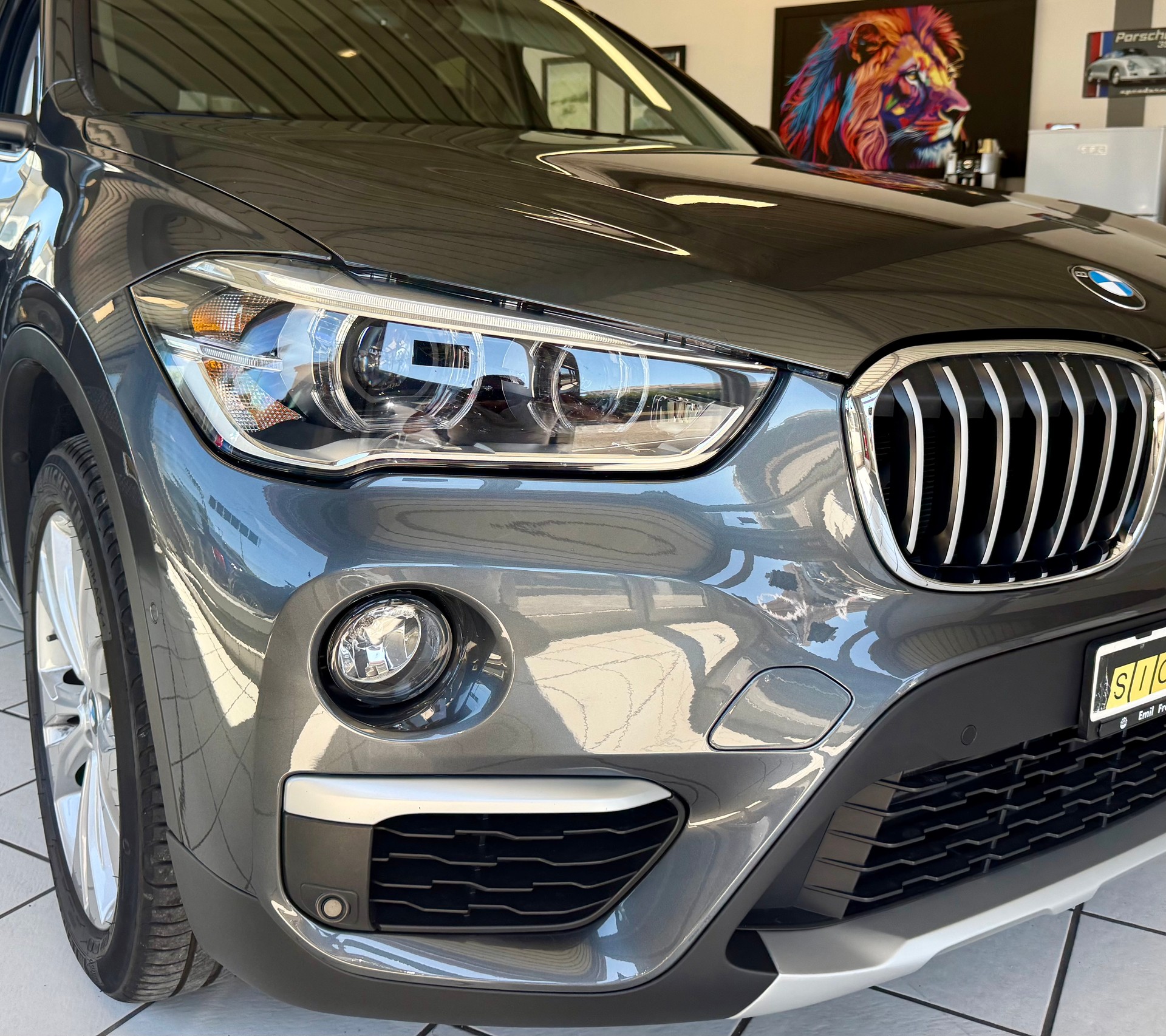 BMW X1 xDrive 20i xLine Steptronic-showroom-element-1