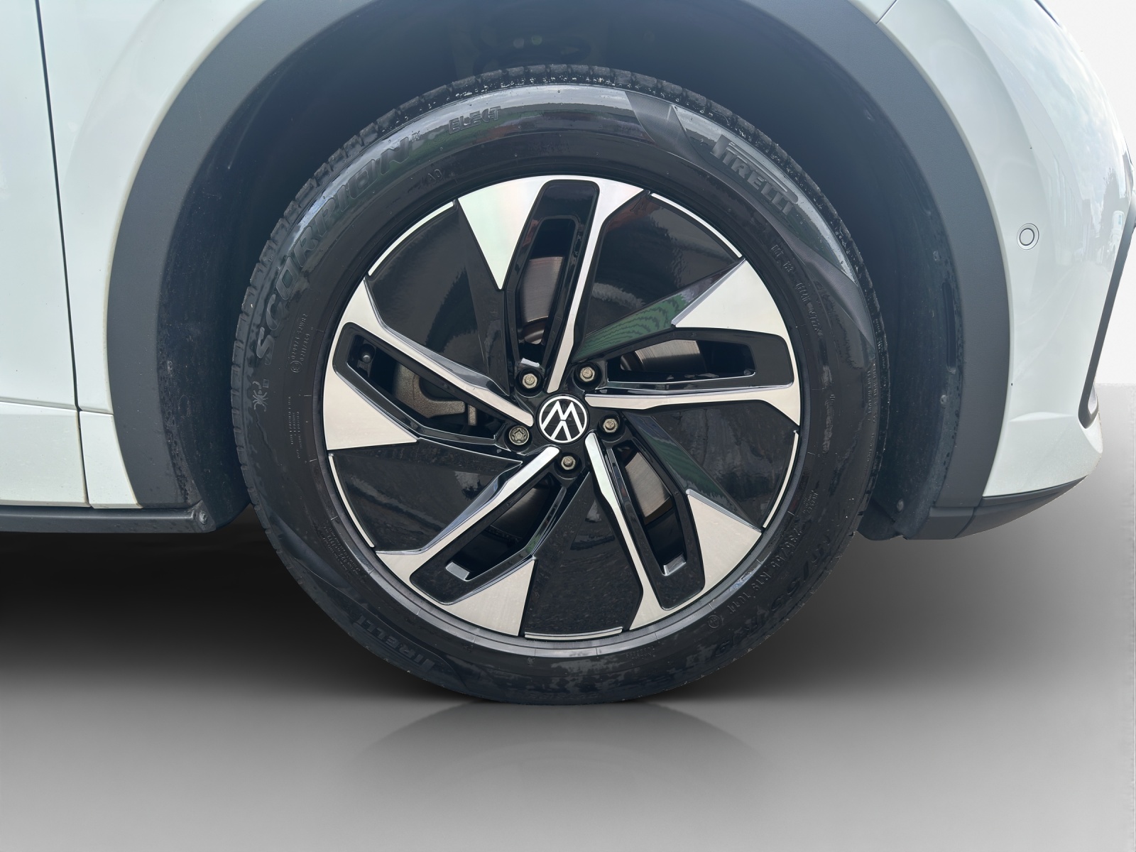 VW ID.5 Pro Performance 77 kWh-image-14