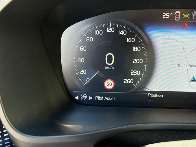 VOLVO XC40 2.0 B4 MH R-Design AWD-image-7