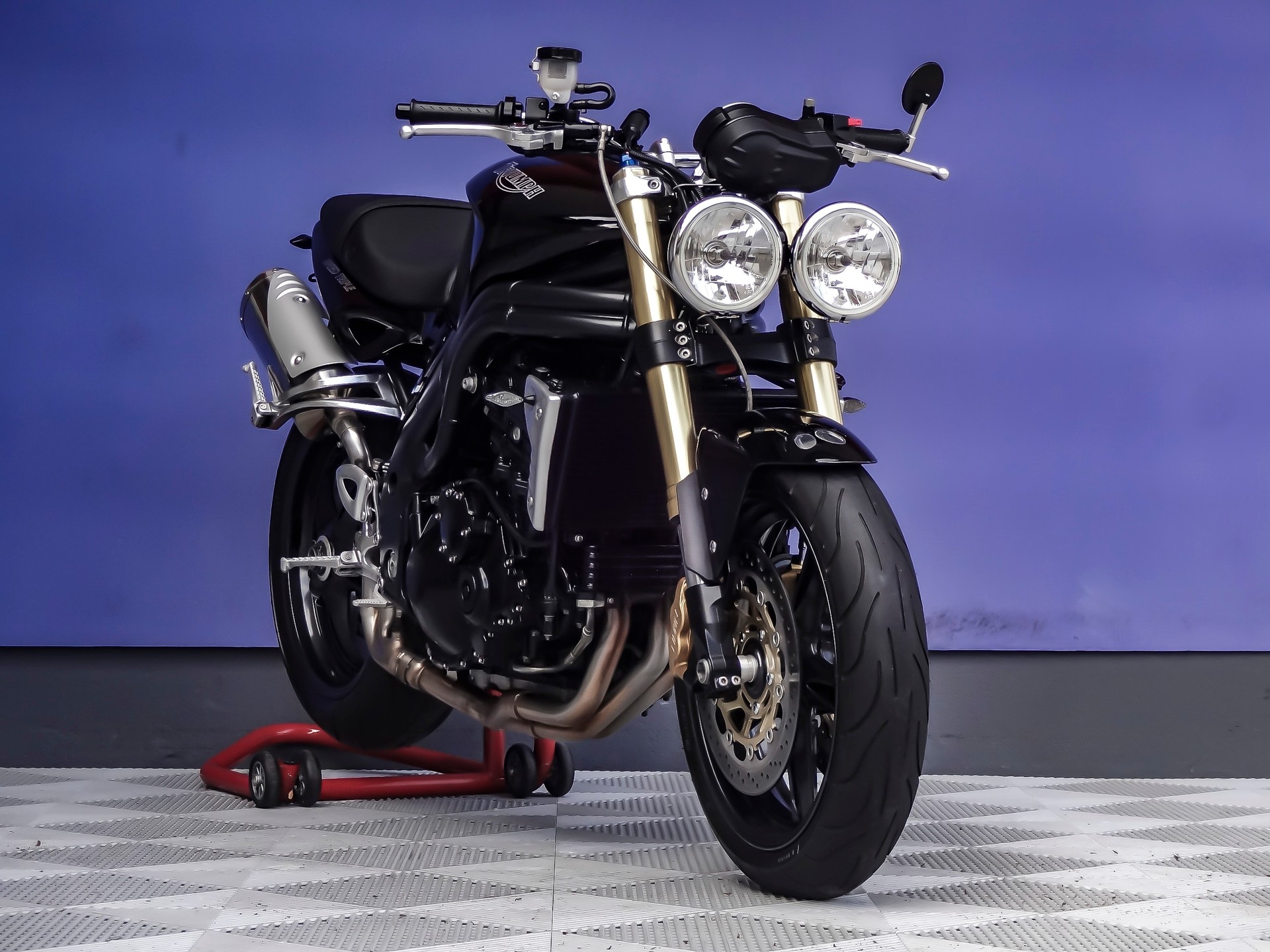 TRIUMPH Speed Triple 1050-image-1