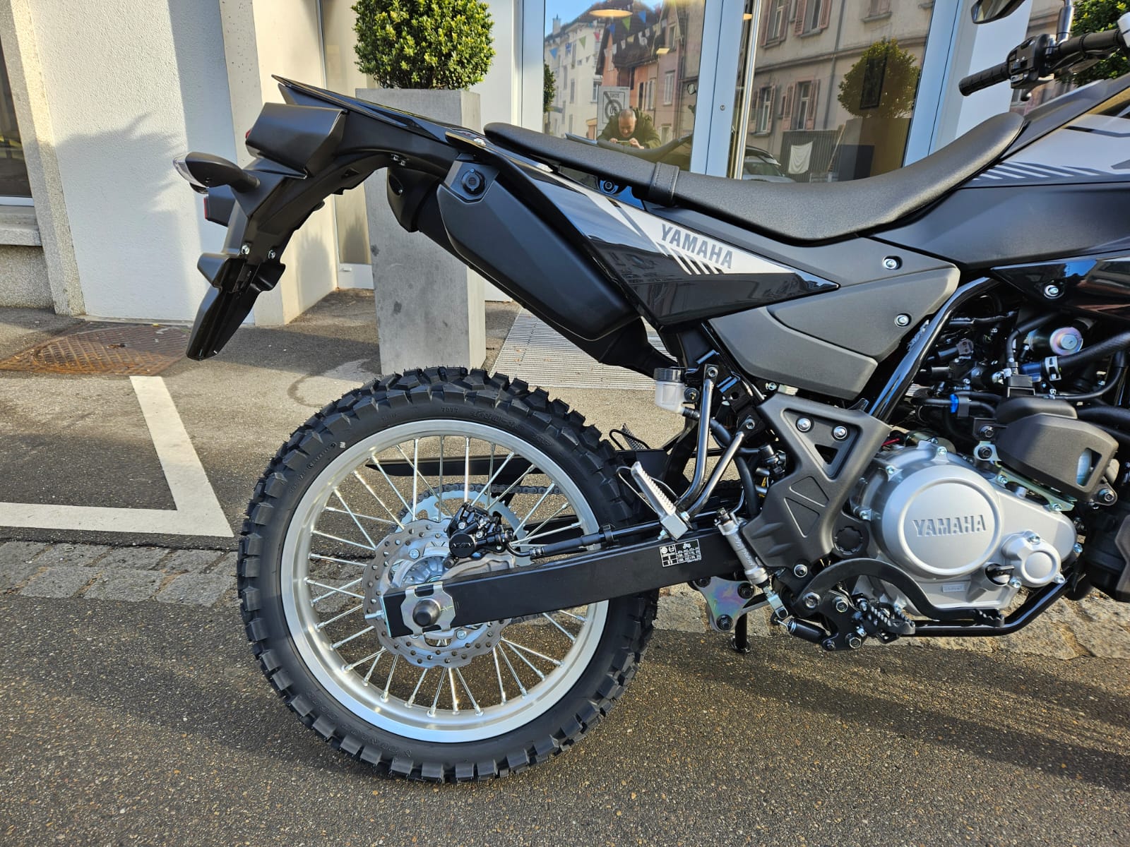 YAMAHA WR 125-image-3