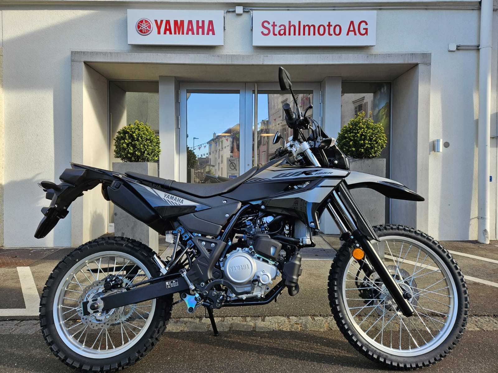 YAMAHA WR 125-image-2