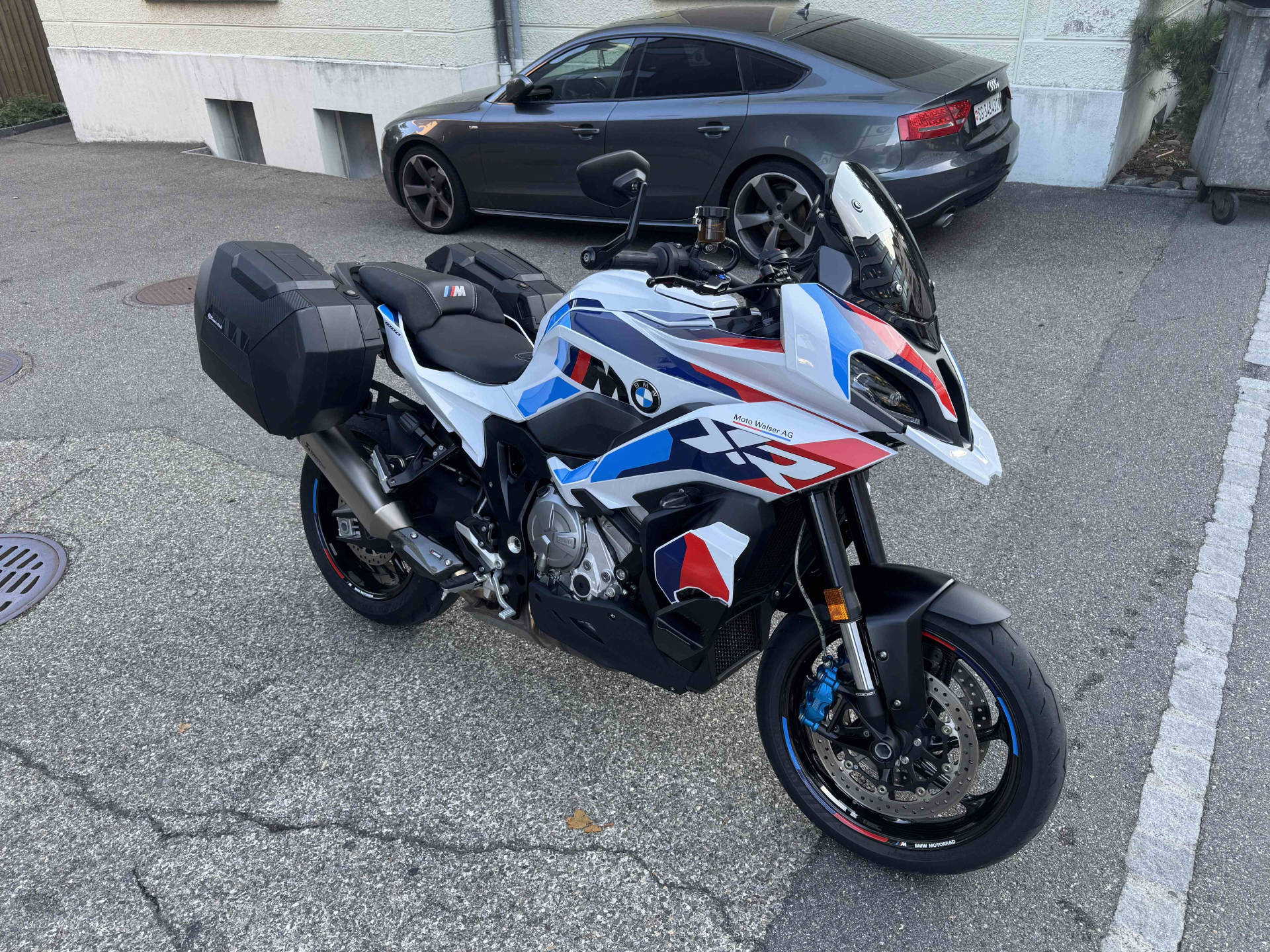 BMW M 1000 XR-image-6