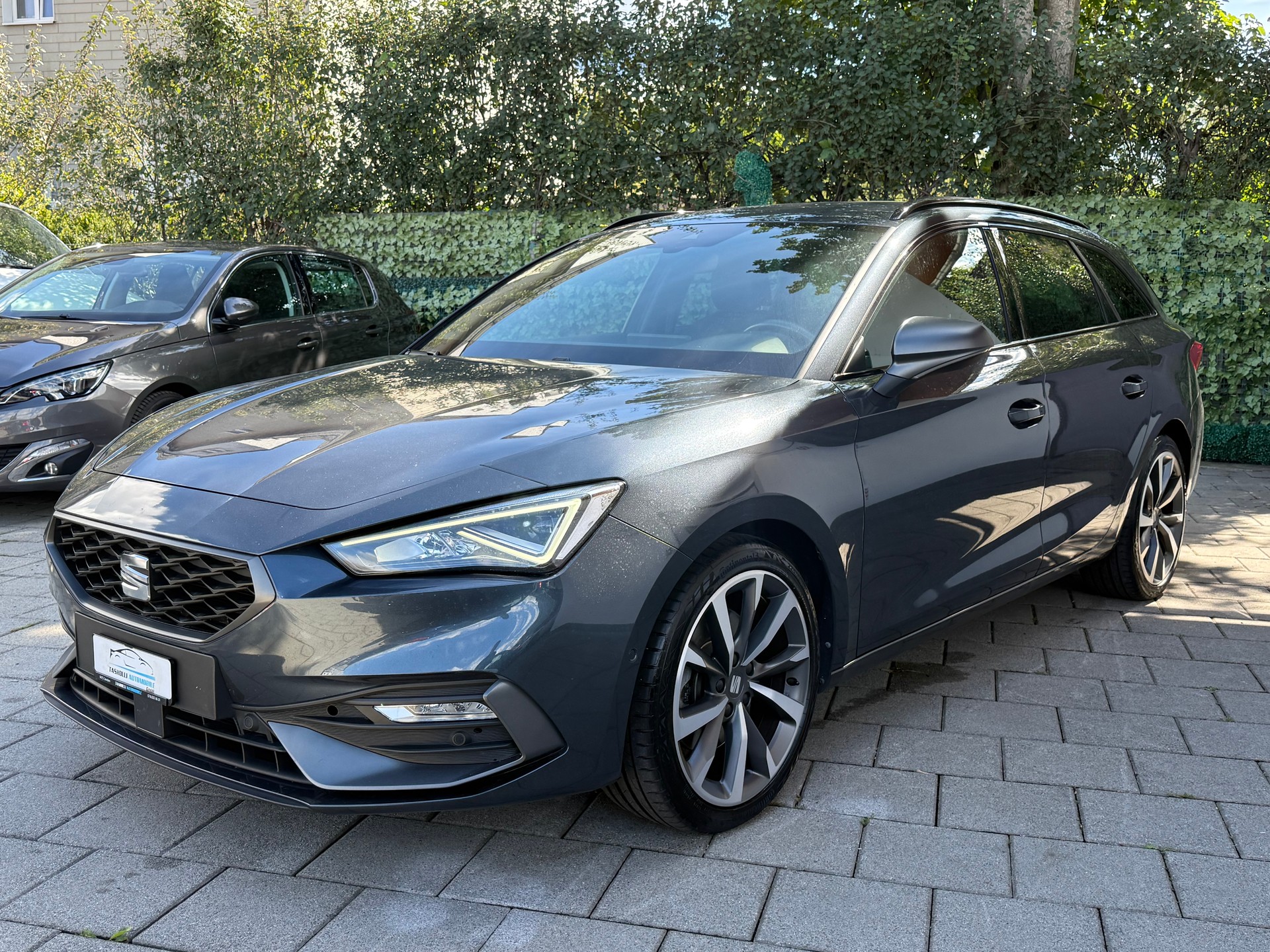 SEAT Leon ST 1.5 eTSI mHEV DSG FR-showroom-element-3
