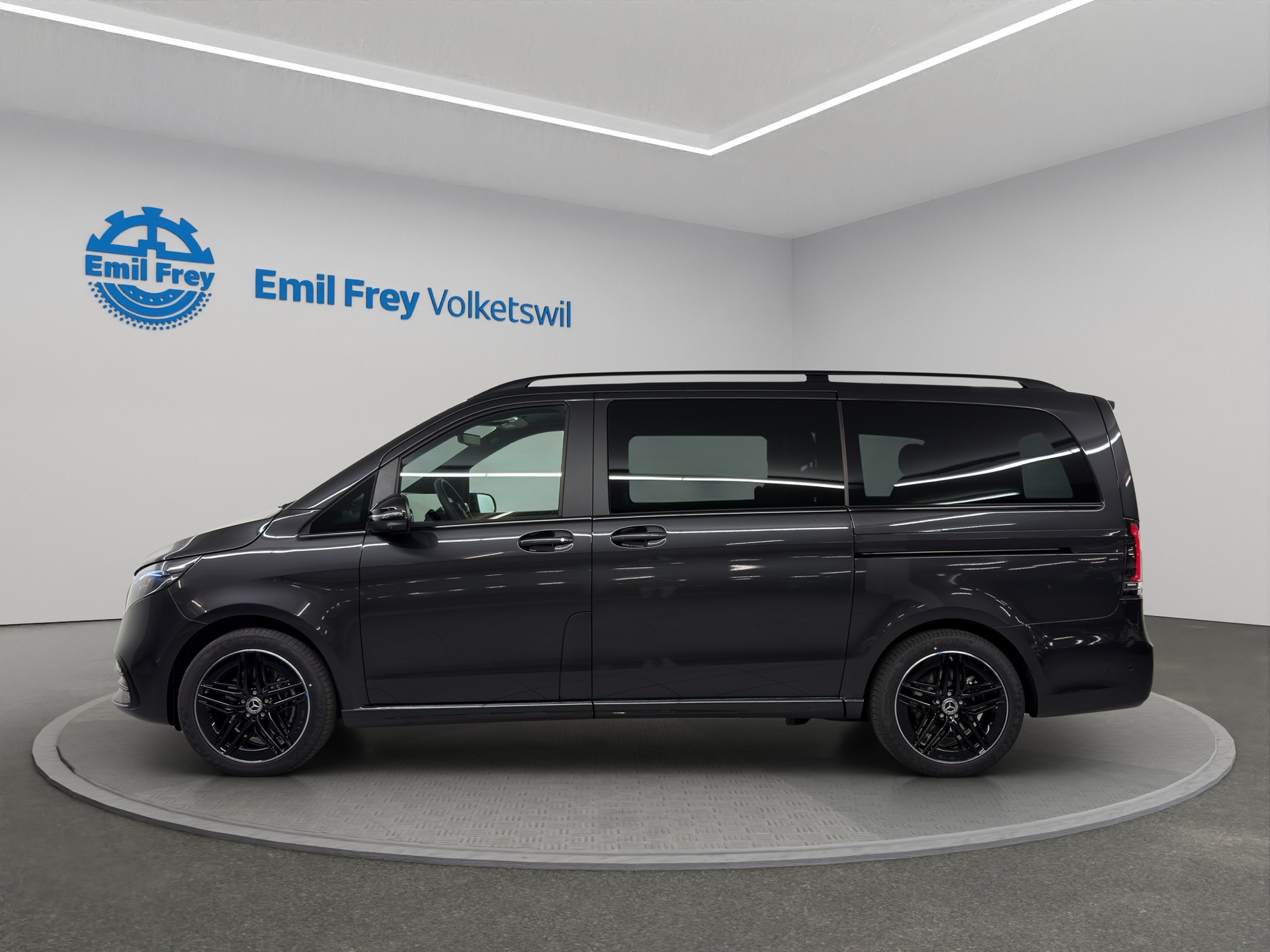 MERCEDES-BENZ V 300 d Swiss Ed. lang 4matic Van-showroom-element-1