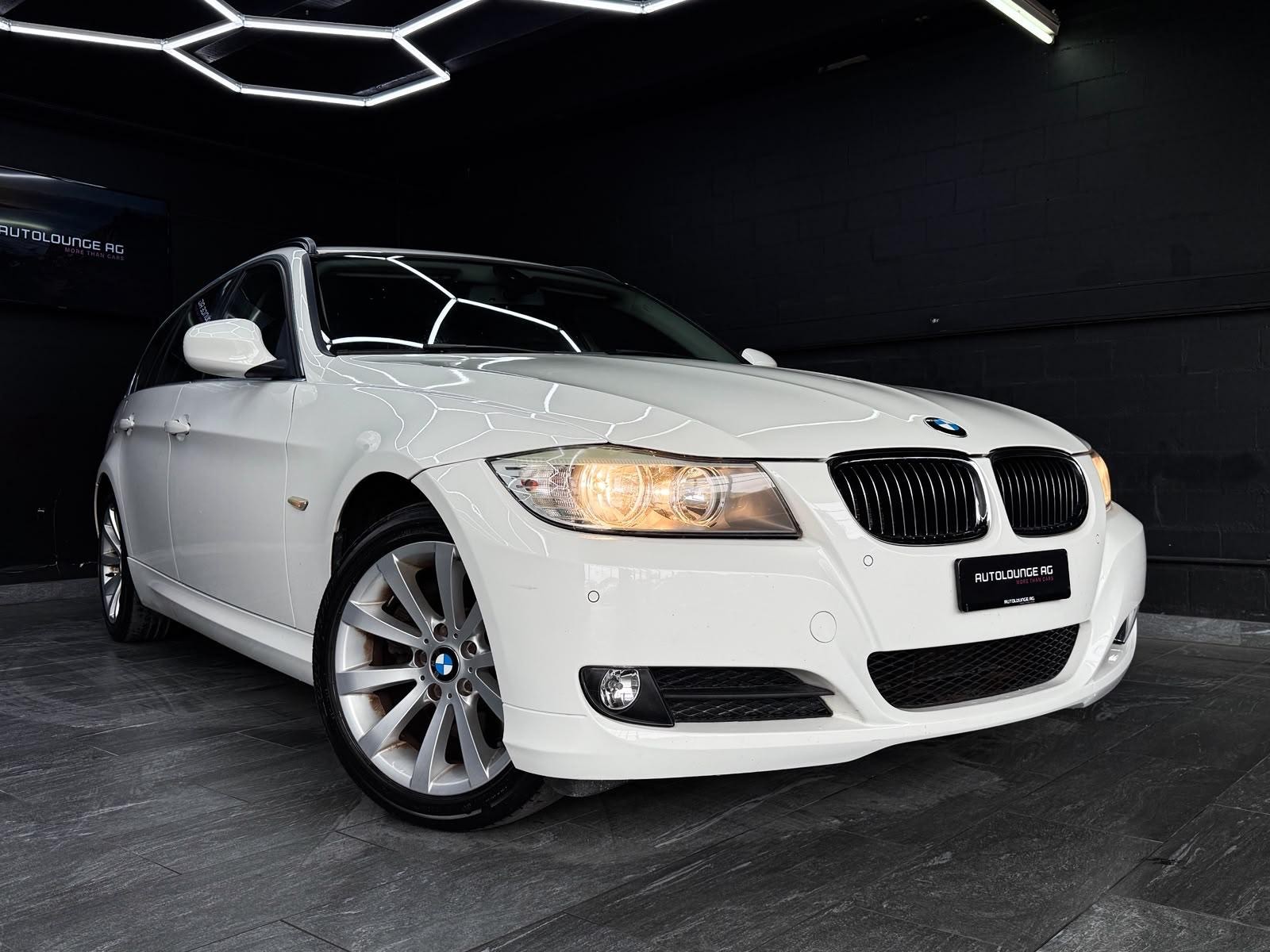 BMW 325i xDrive Touring Steptronic