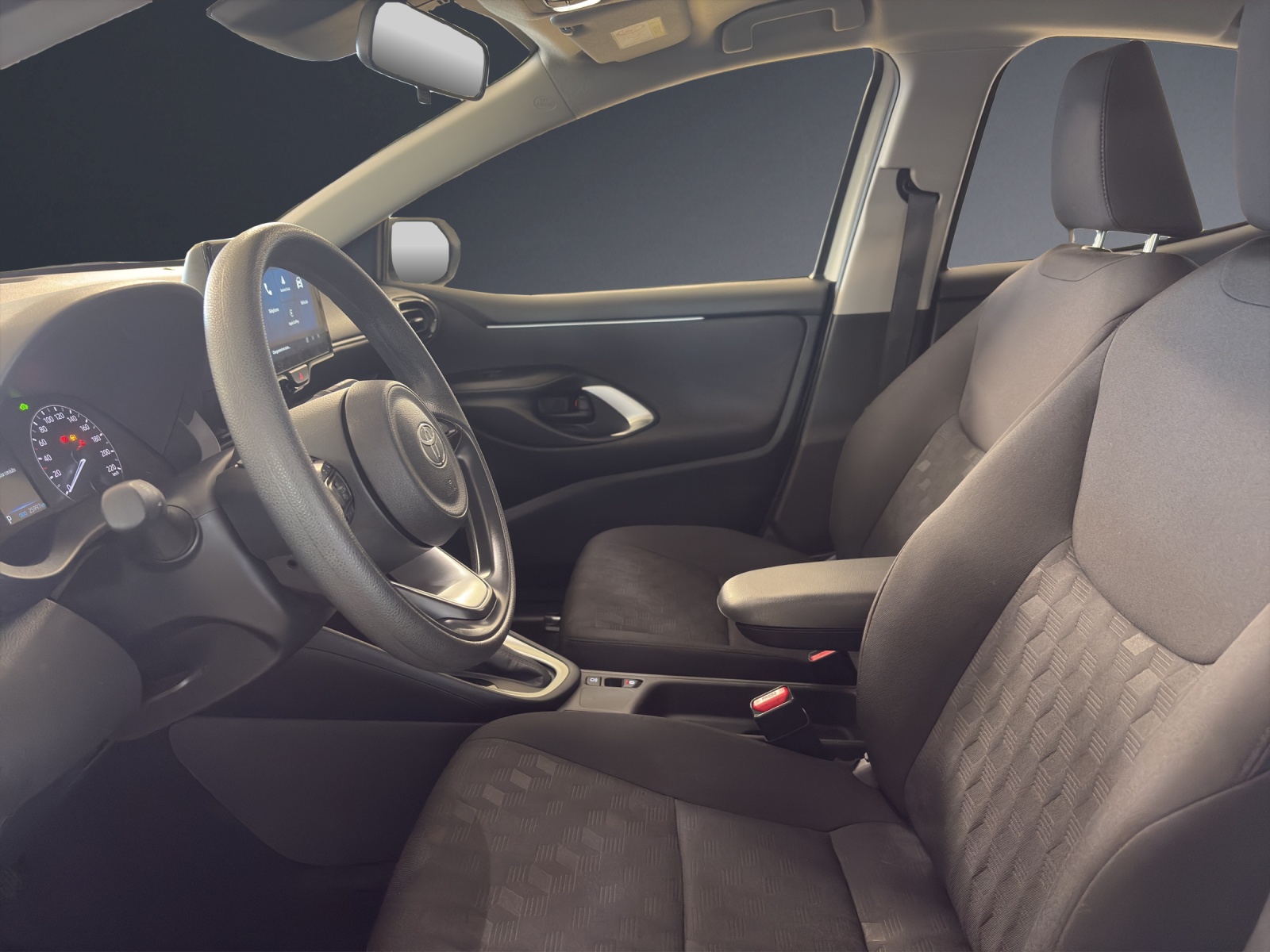 TOYOTA Yaris 1.5 Comfort e-CVT-image-6