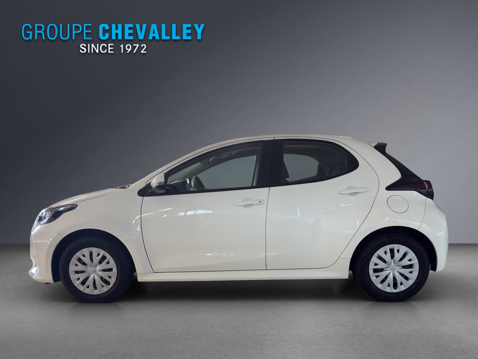 TOYOTA Yaris 1.5 Comfort e-CVT-showroom-element-2