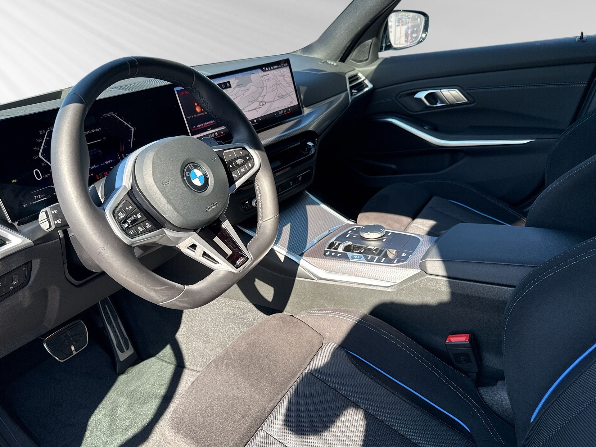 BMW 330d xDrive 48V Steptronic M Sport-showroom-element-3