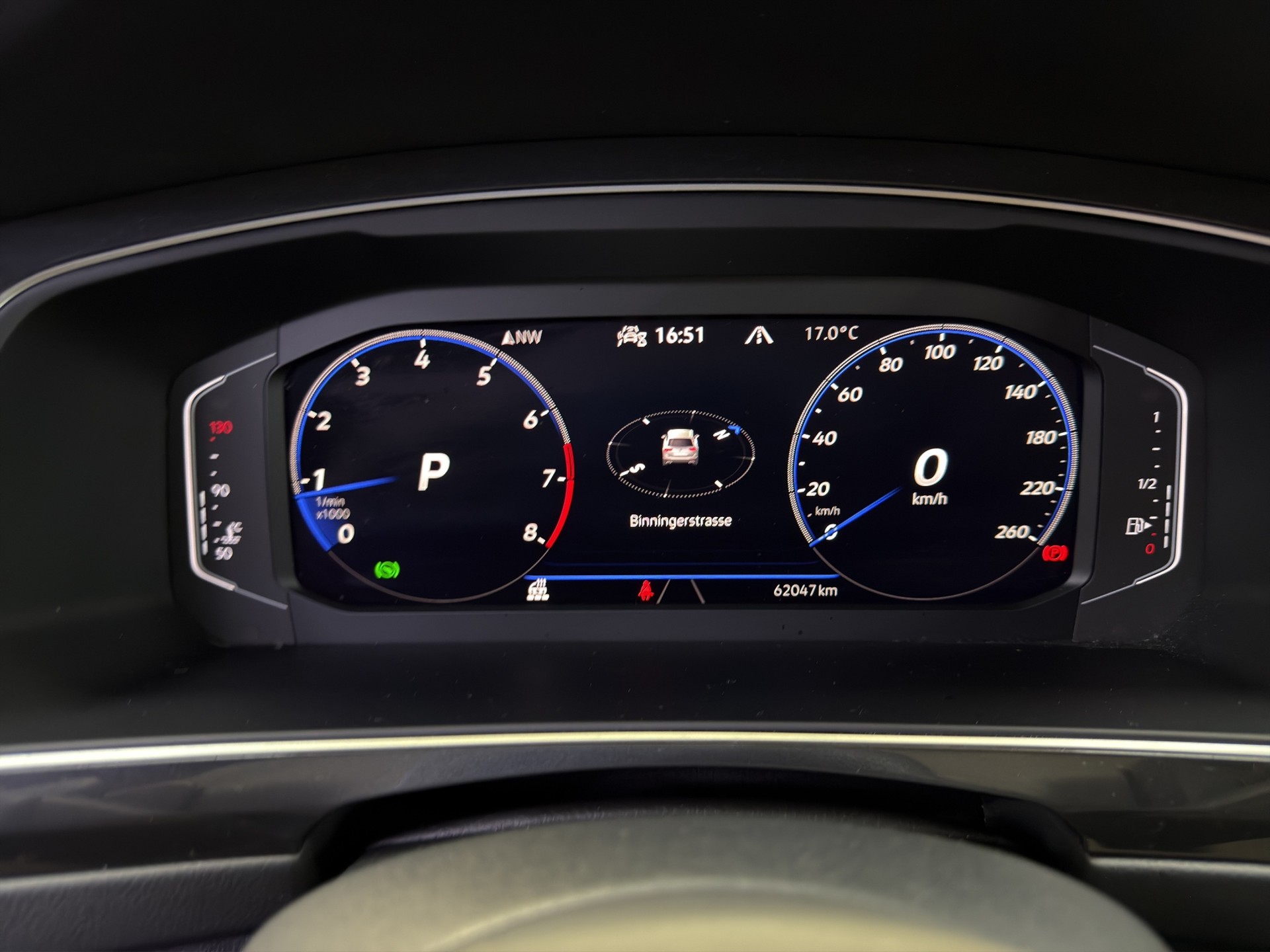 VW Tiguan 2.0TSI R-Line 4Motion DSG-image-13