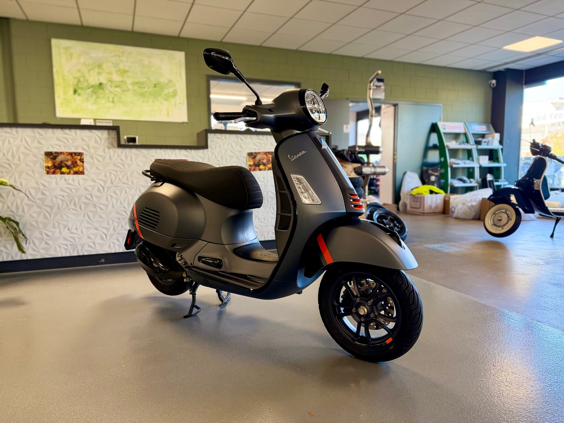 PIAGGIO Vespa GTS 300 Super Sport ABS-image-1