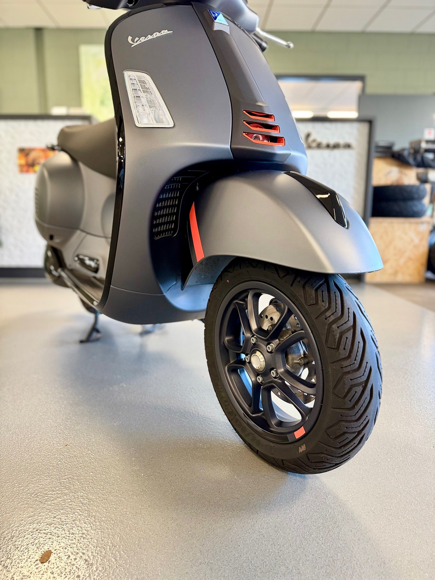PIAGGIO Vespa GTS 300 Super Sport ABS-image-6