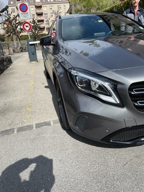 MERCEDES-BENZ GLA 200 Night Star 7G-DCT-image-1