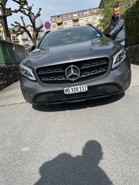 MERCEDES-BENZ GLA 200 Night Star 7G-DCT-image-5