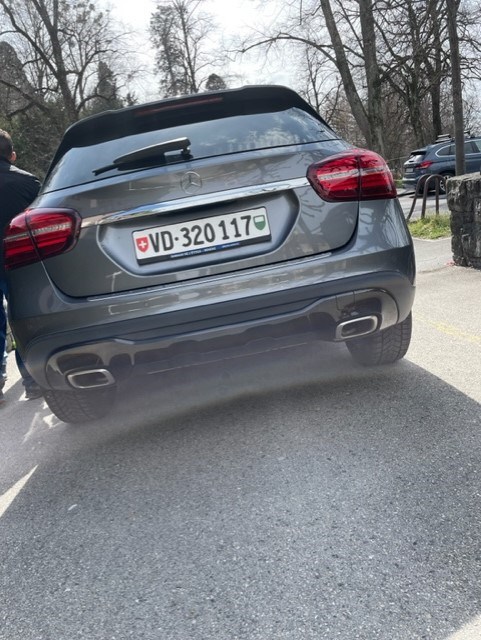 MERCEDES-BENZ GLA 200 Night Star 7G-DCT-image-3