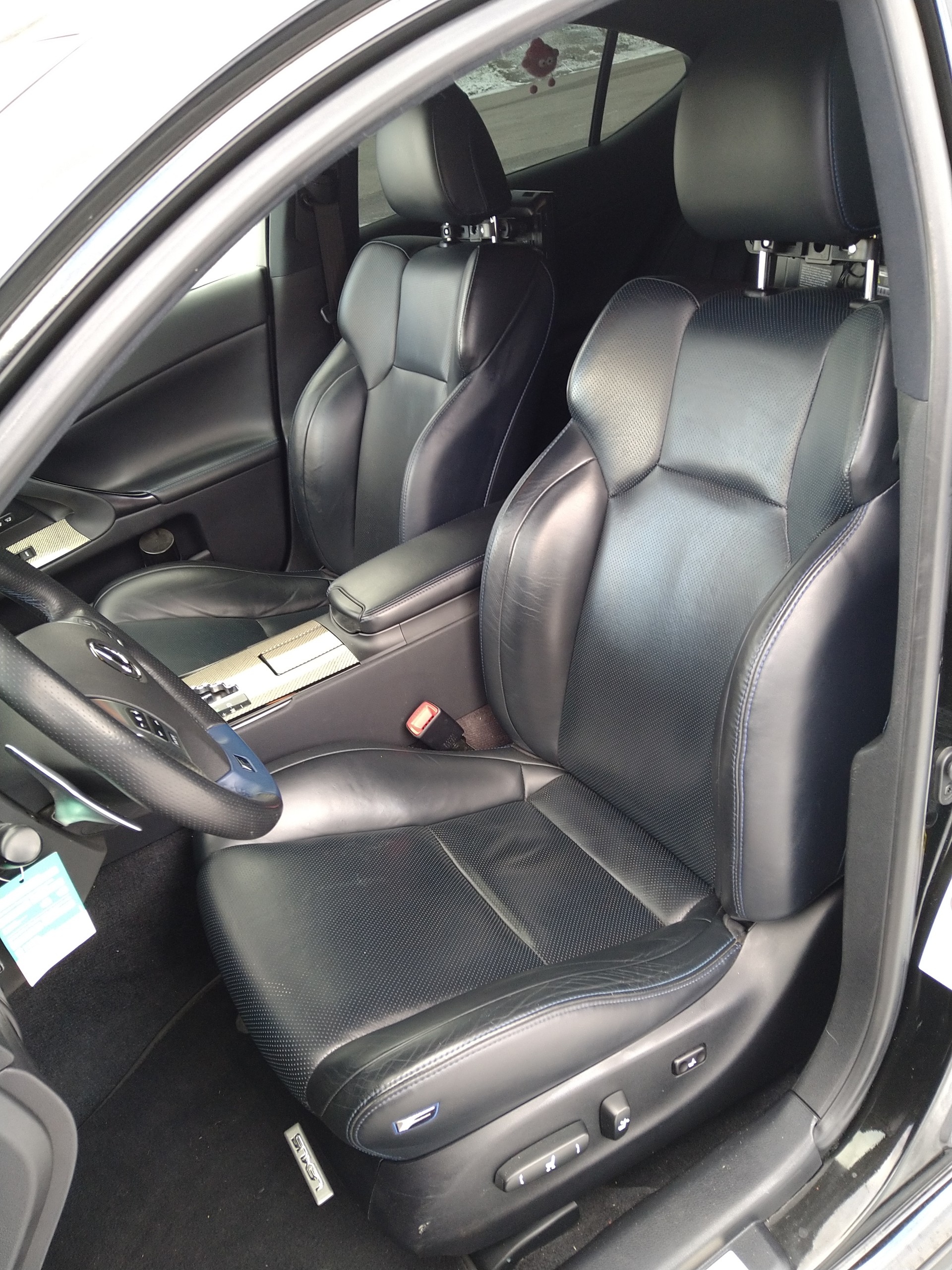 LEXUS IS F Automatic-image-5