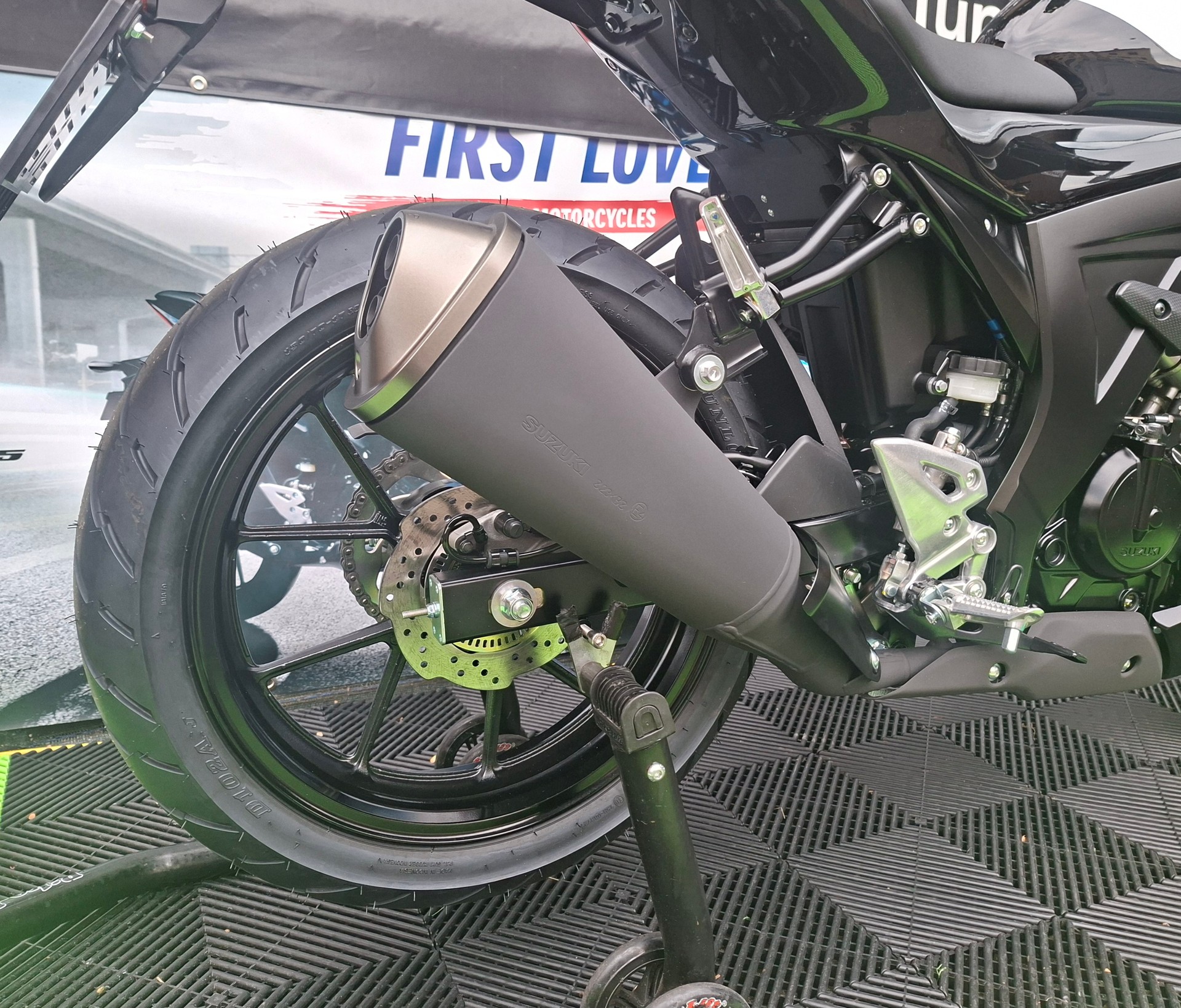 SUZUKI GSX-S 125-image-12
