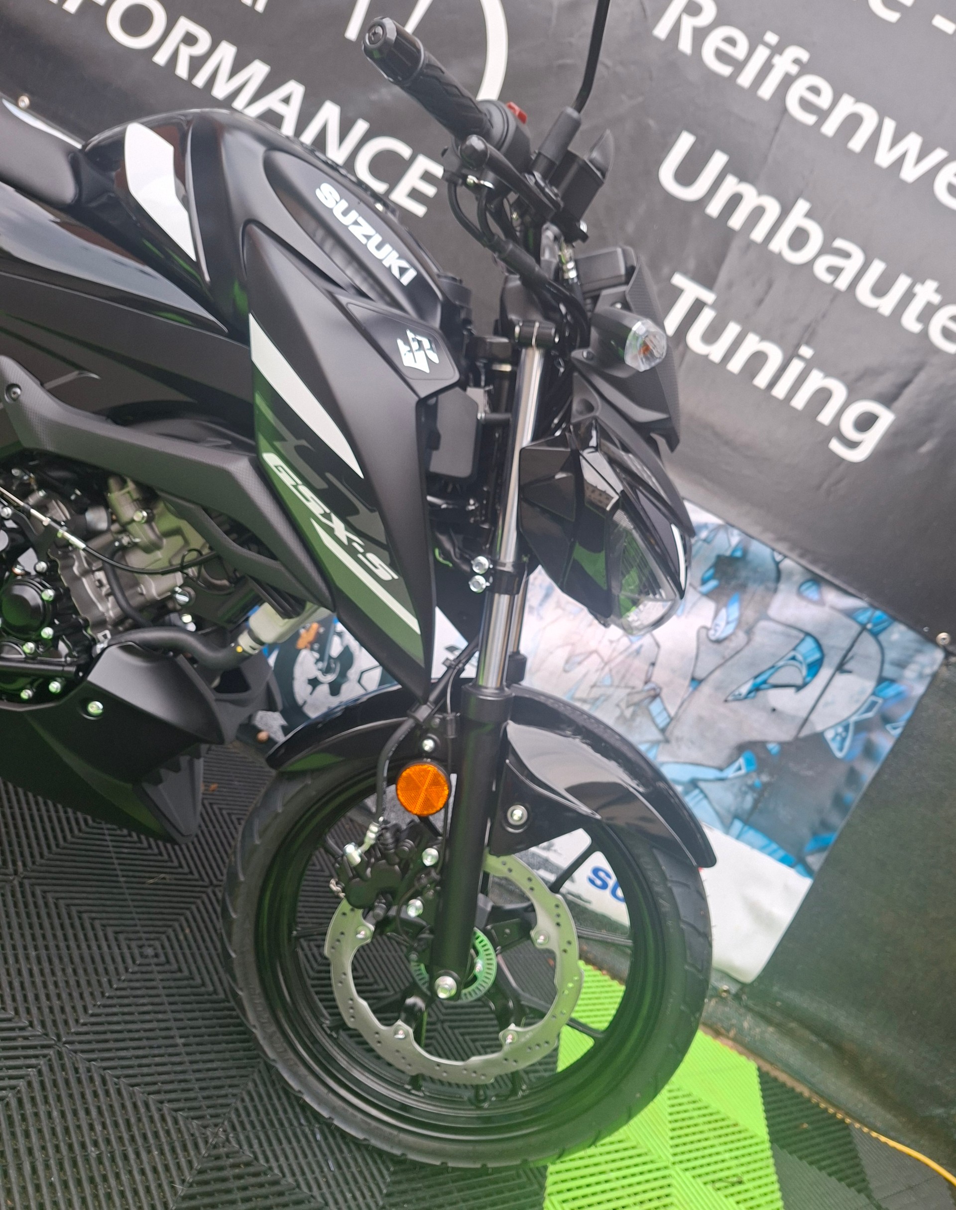 SUZUKI GSX-S 125-image-14