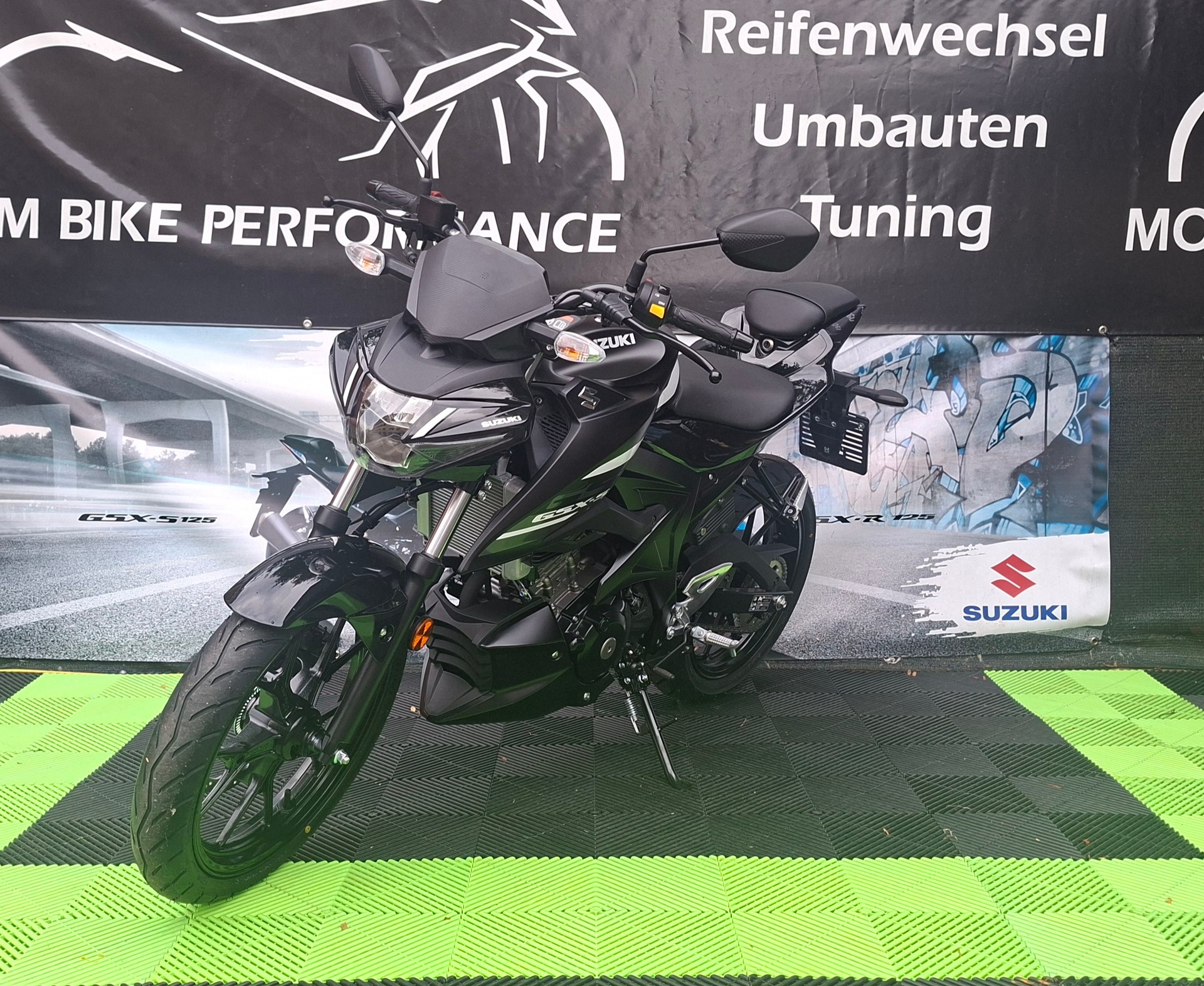 SUZUKI GSX-S 125-image-4