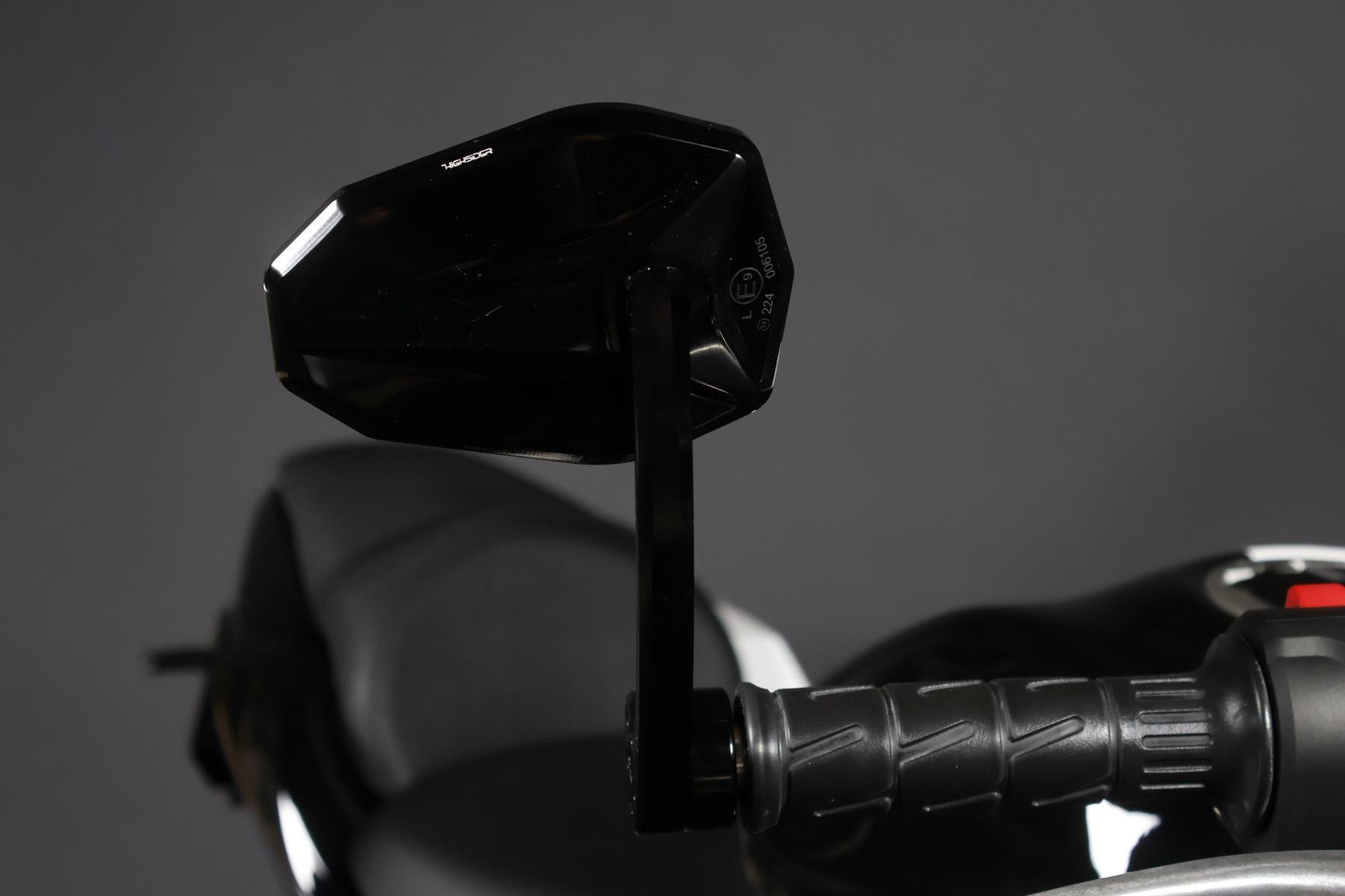 KAWASAKI Z 650 (50/35 KW) *Black & White* Level 2-image-9