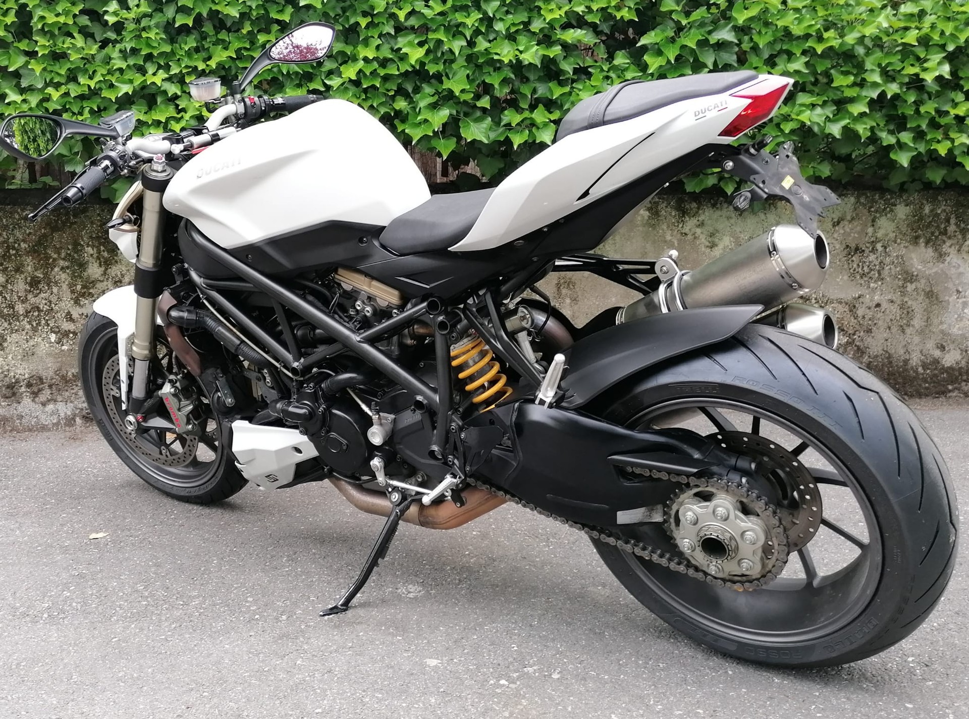 DUCATI Streetfighter 1099-image-4