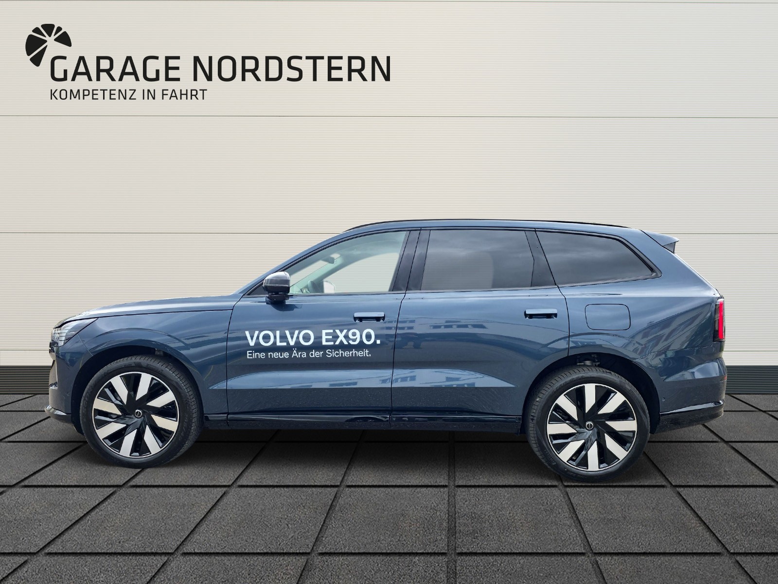 VOLVO EX90 Twin Performance Ultra AWD-showroom-element-1