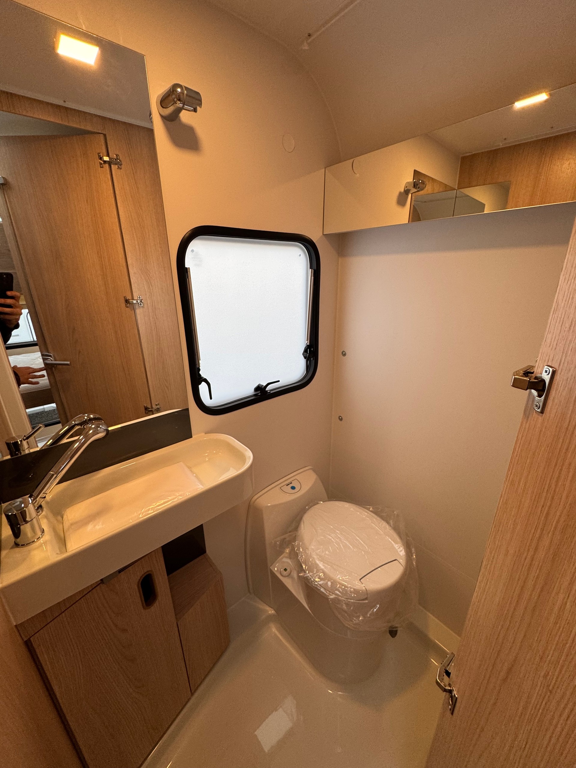ADRIA Aviva 522 PT-image-10