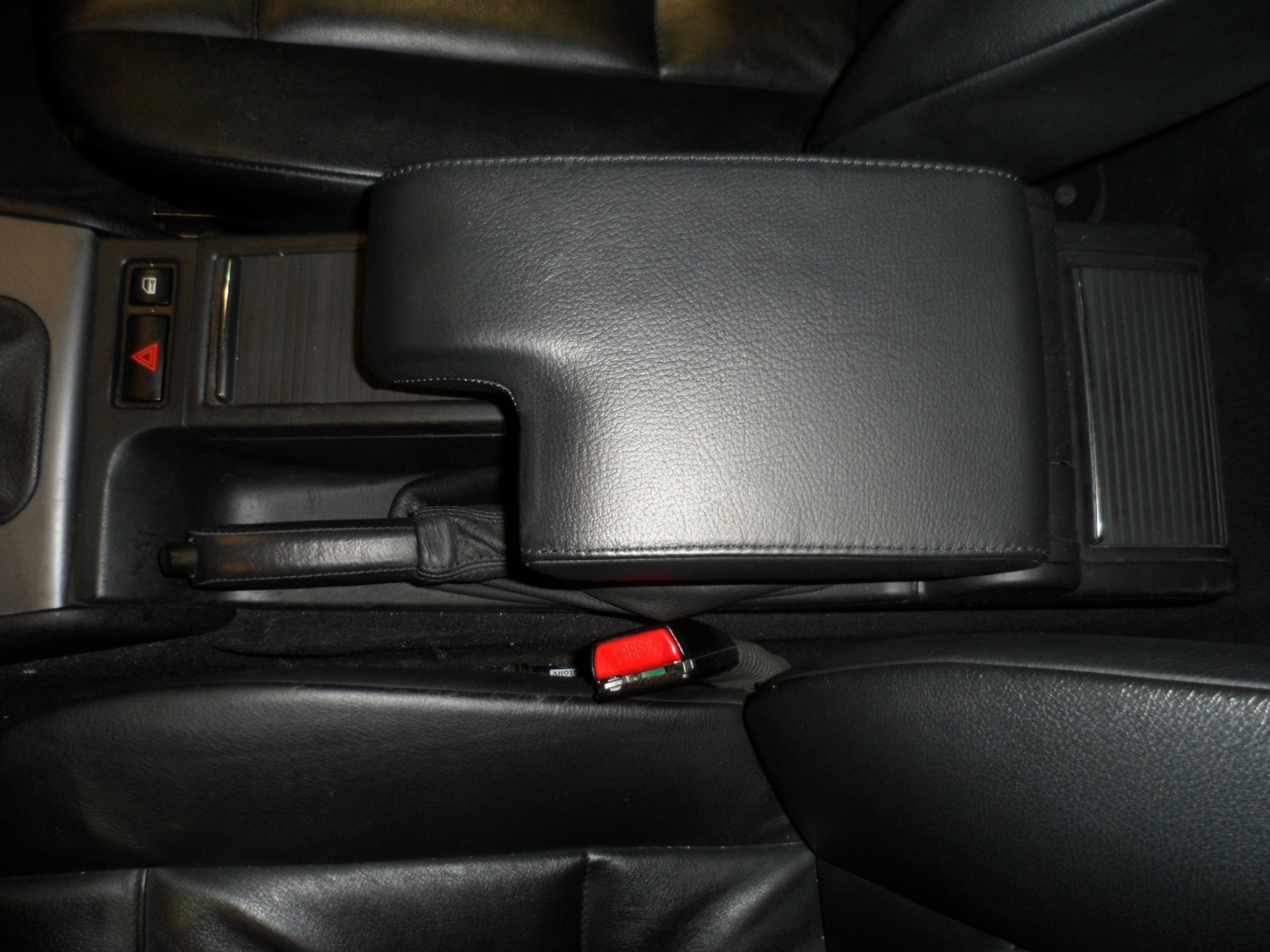 BMW 318i Touring-image-11