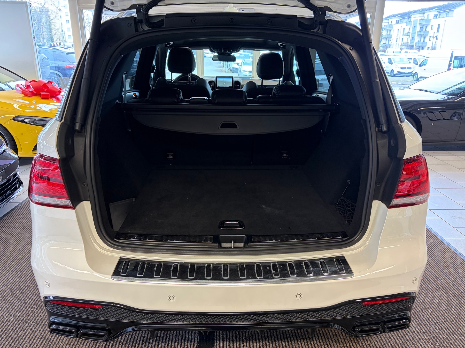 MERCEDES-BENZ GLE 63 S AMG 4Matic Speedshift Plus 7G-Tronic | CH | Panorama | AHK | Performance Abgas |-image-22