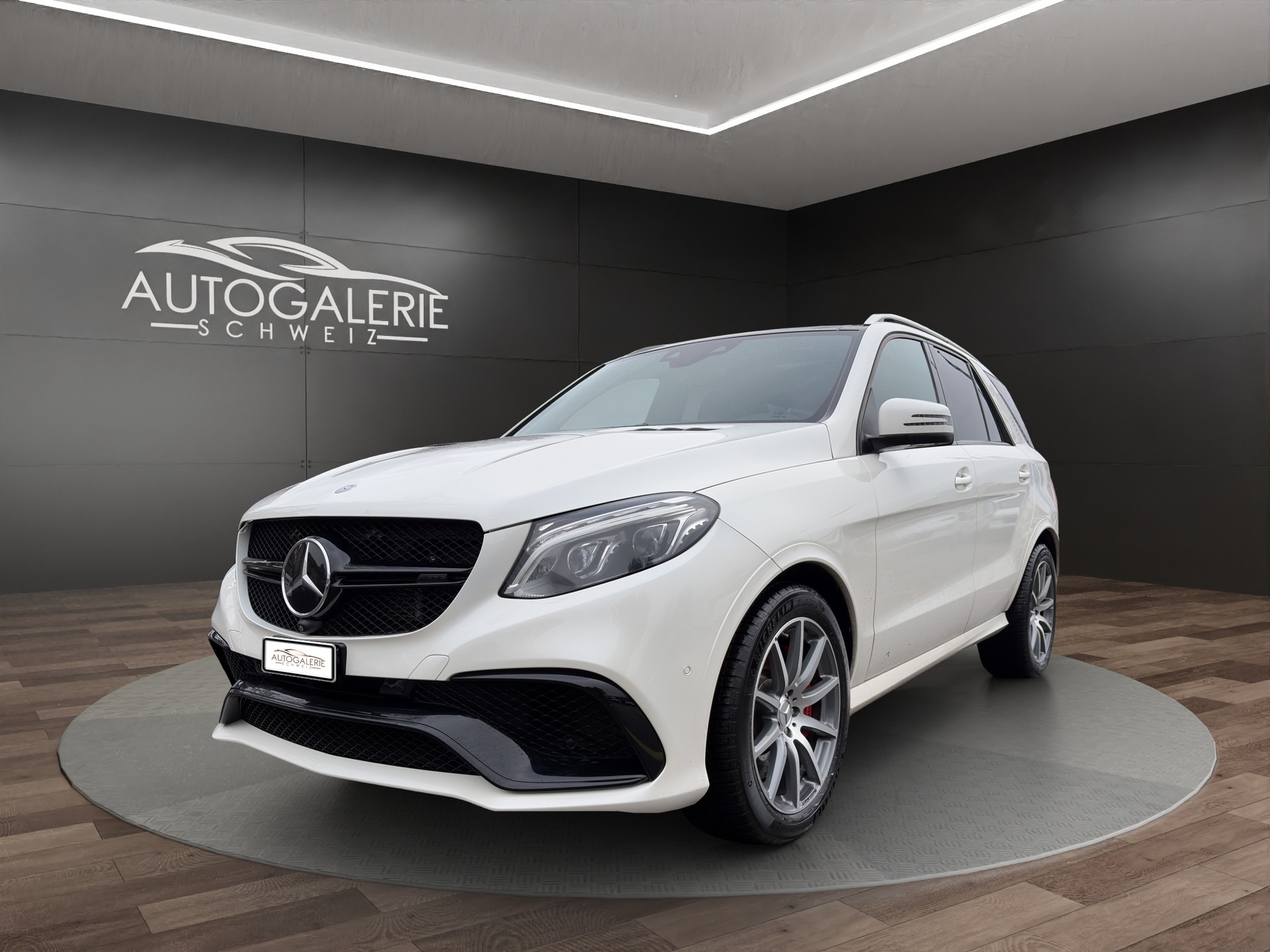 MERCEDES-BENZ GLE 63 S AMG 4Matic Speedshift Plus 7G-Tronic | CH | Panorama | AHK | Performance Abgas |