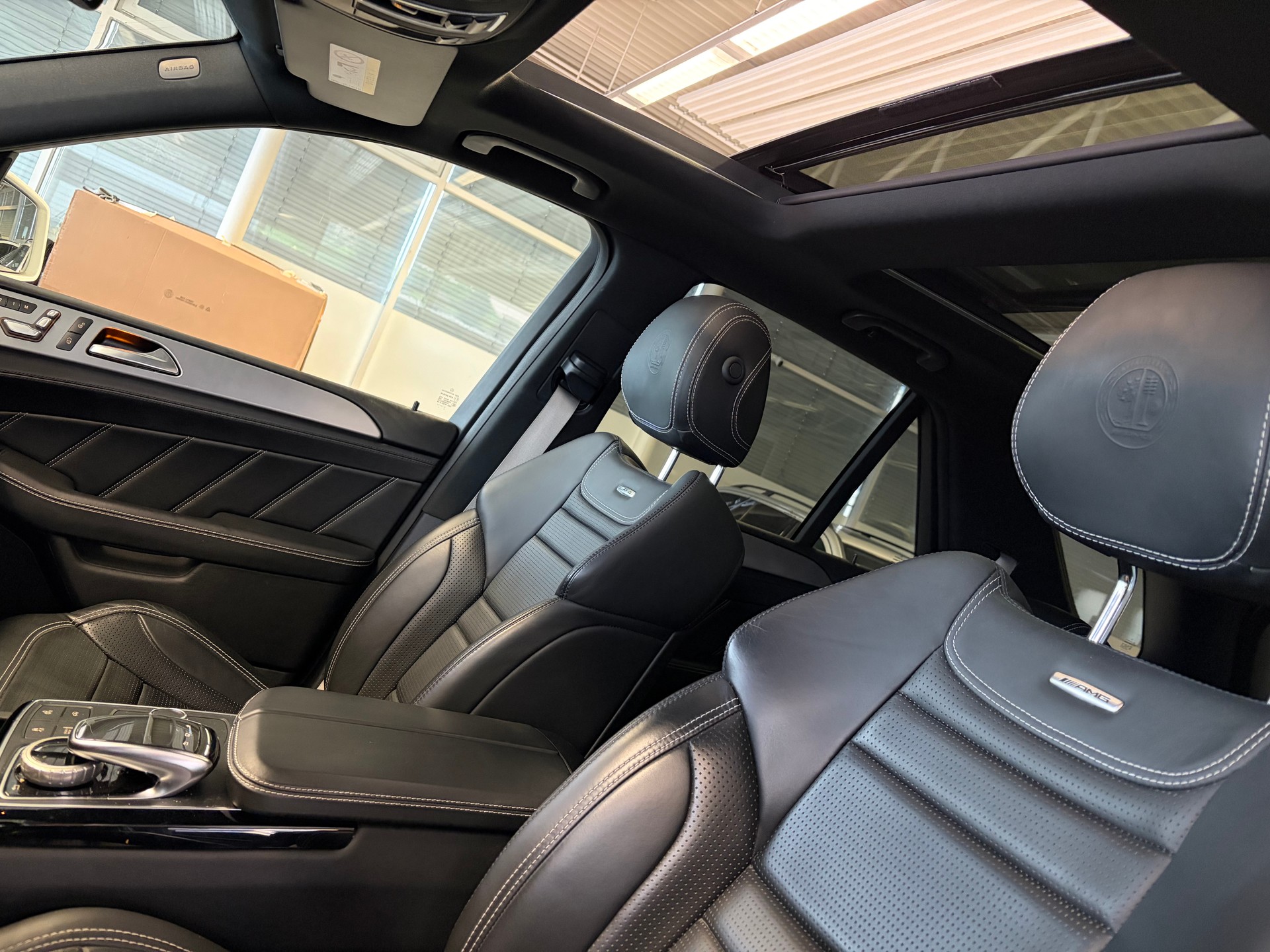 MERCEDES-BENZ GLE 63 S AMG 4Matic Speedshift Plus 7G-Tronic | CH | Panorama | AHK | Performance Abgas |-image-11