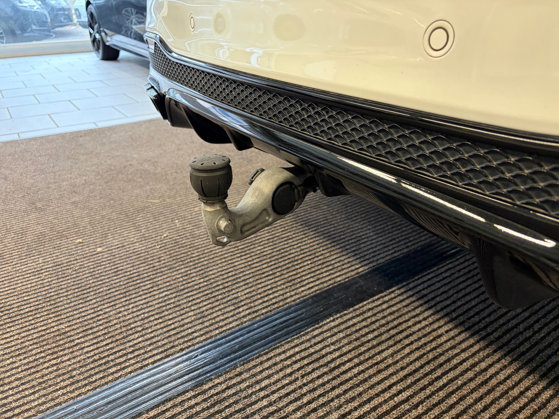 MERCEDES-BENZ GLE 63 S AMG 4Matic Speedshift Plus 7G-Tronic | CH | Panorama | AHK | Performance Abgas |-image-24