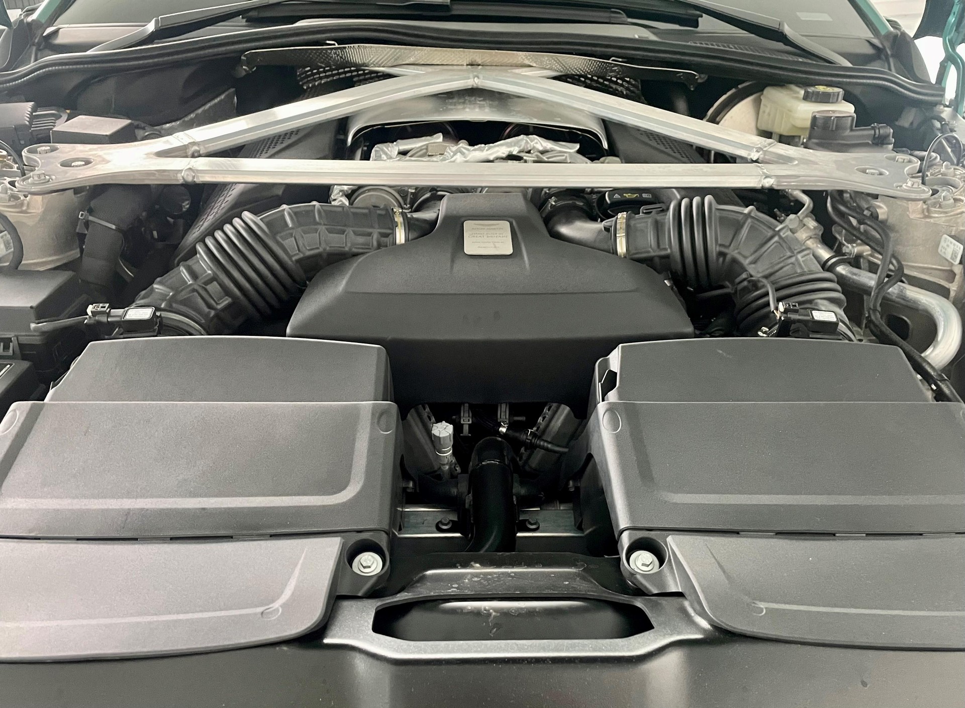 ASTON MARTIN V8 Vantage Coupé 4.0 V8 Bi-Turbo F1-image-26