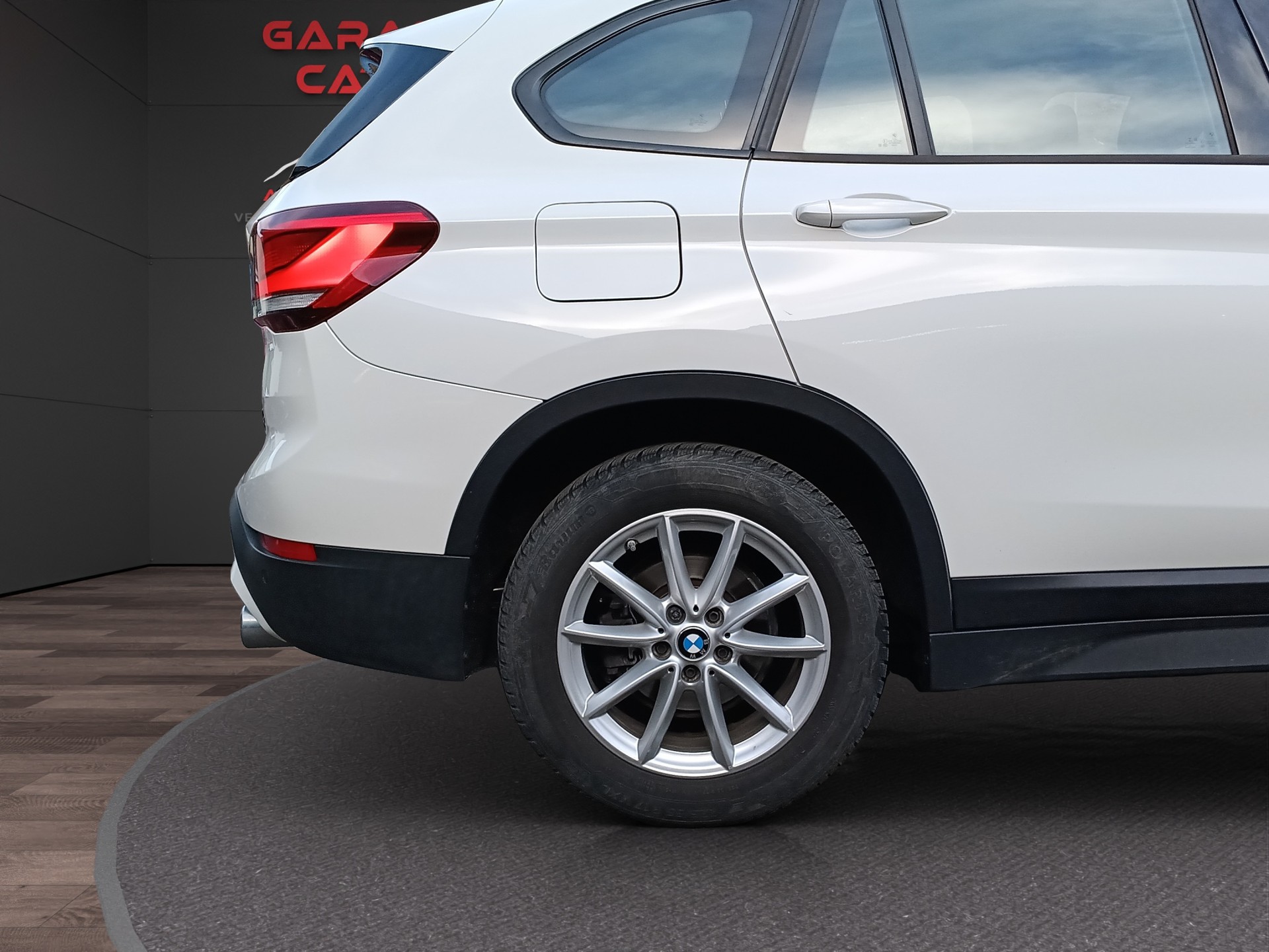 BMW X1 xDrive 18d-image-8