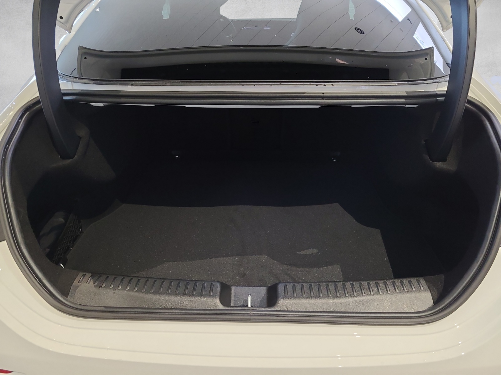 MERCEDES-BENZ CLA 220 8G-DCT 4Matic-image-13