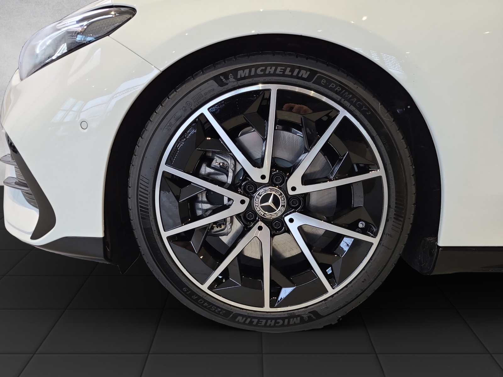 MERCEDES-BENZ CLA 220 8G-DCT 4Matic-image-9