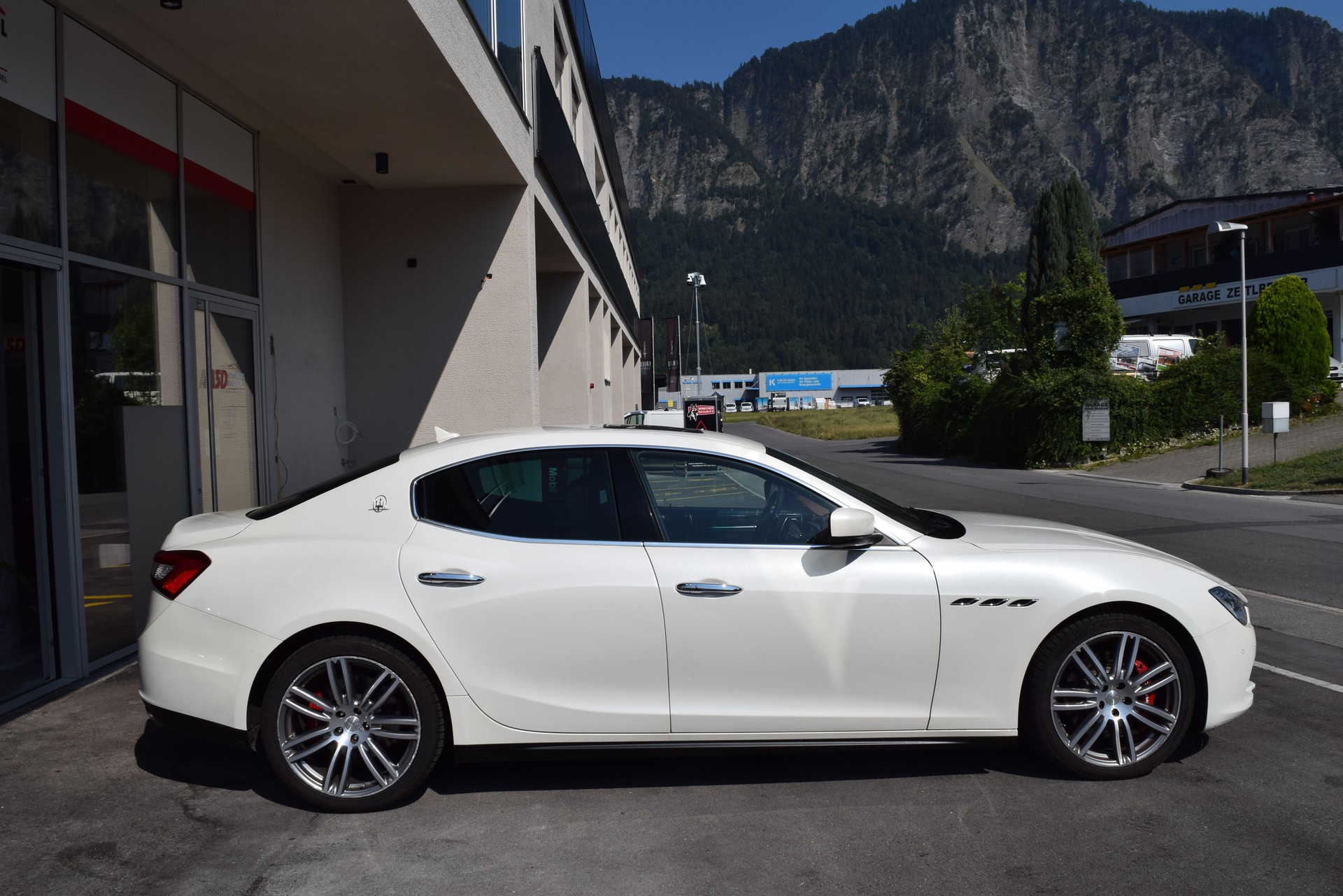 MASERATI Ghibli S Q4 3.0 V6 Automatica-image-8