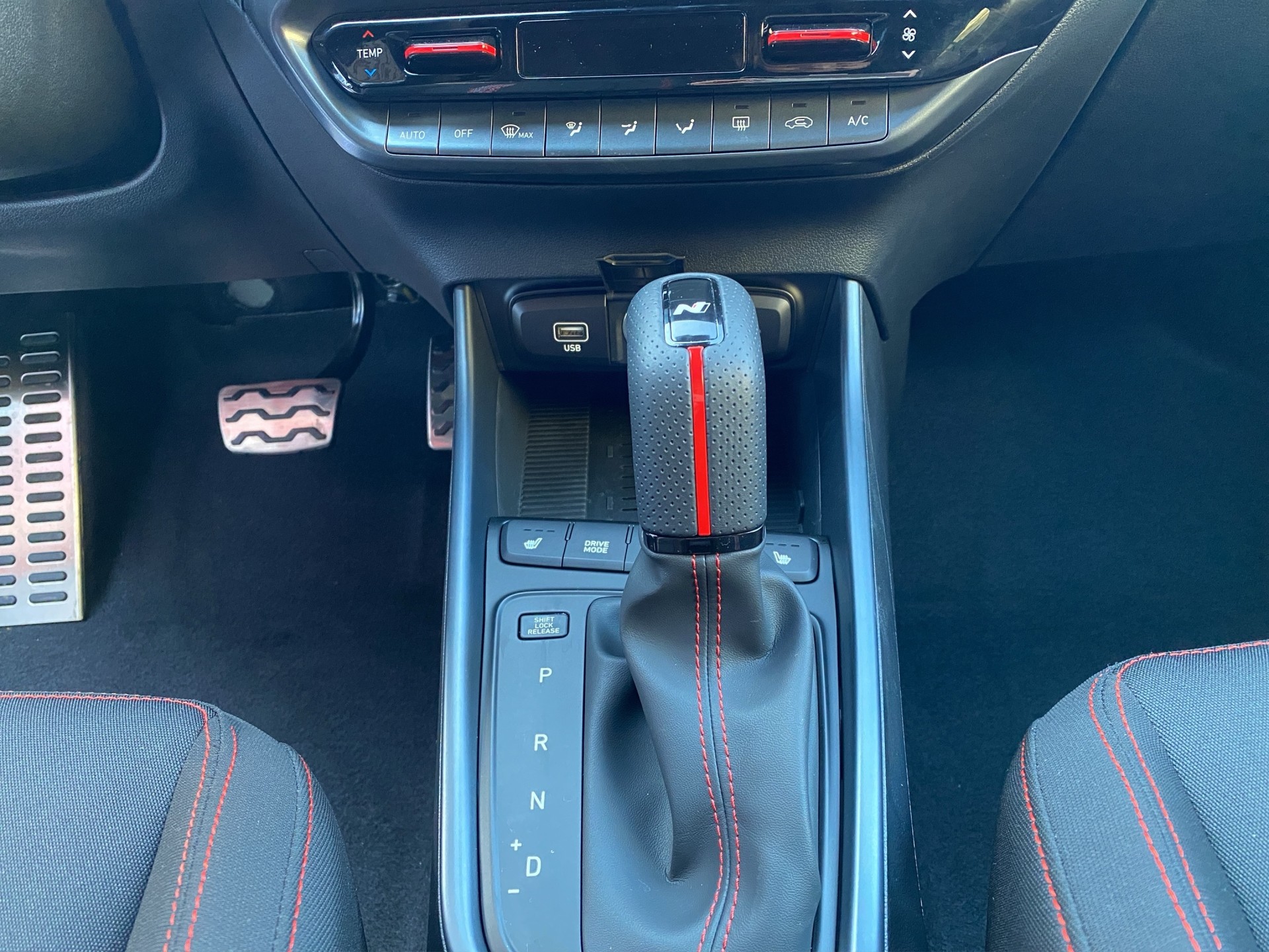 HYUNDAI i20 1.0 T-GDi N-Line DCT-image-15