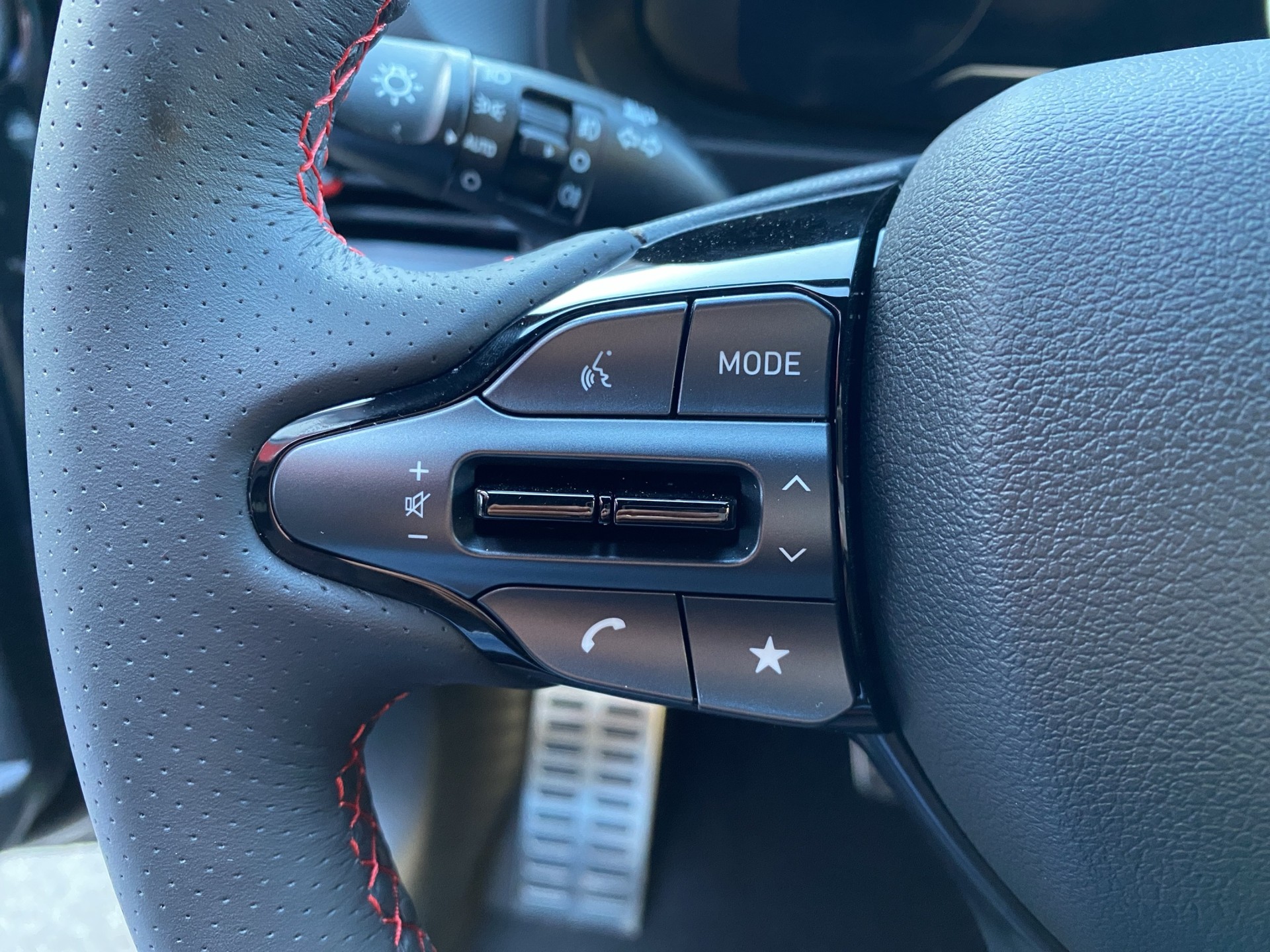 HYUNDAI i20 1.0 T-GDi N-Line DCT-image-13