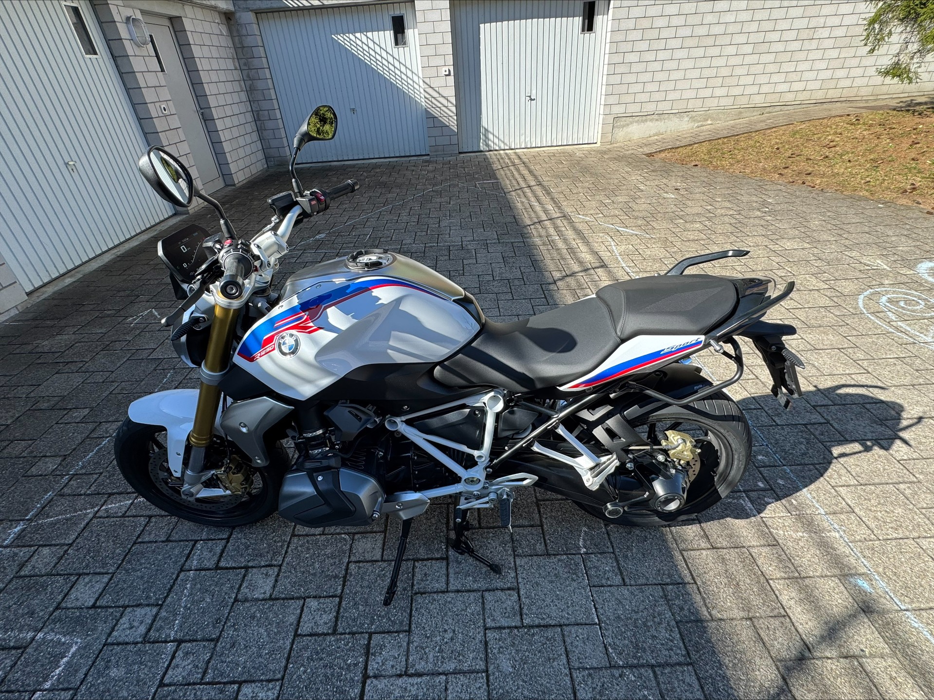 BMW R 1250 R-image-1
