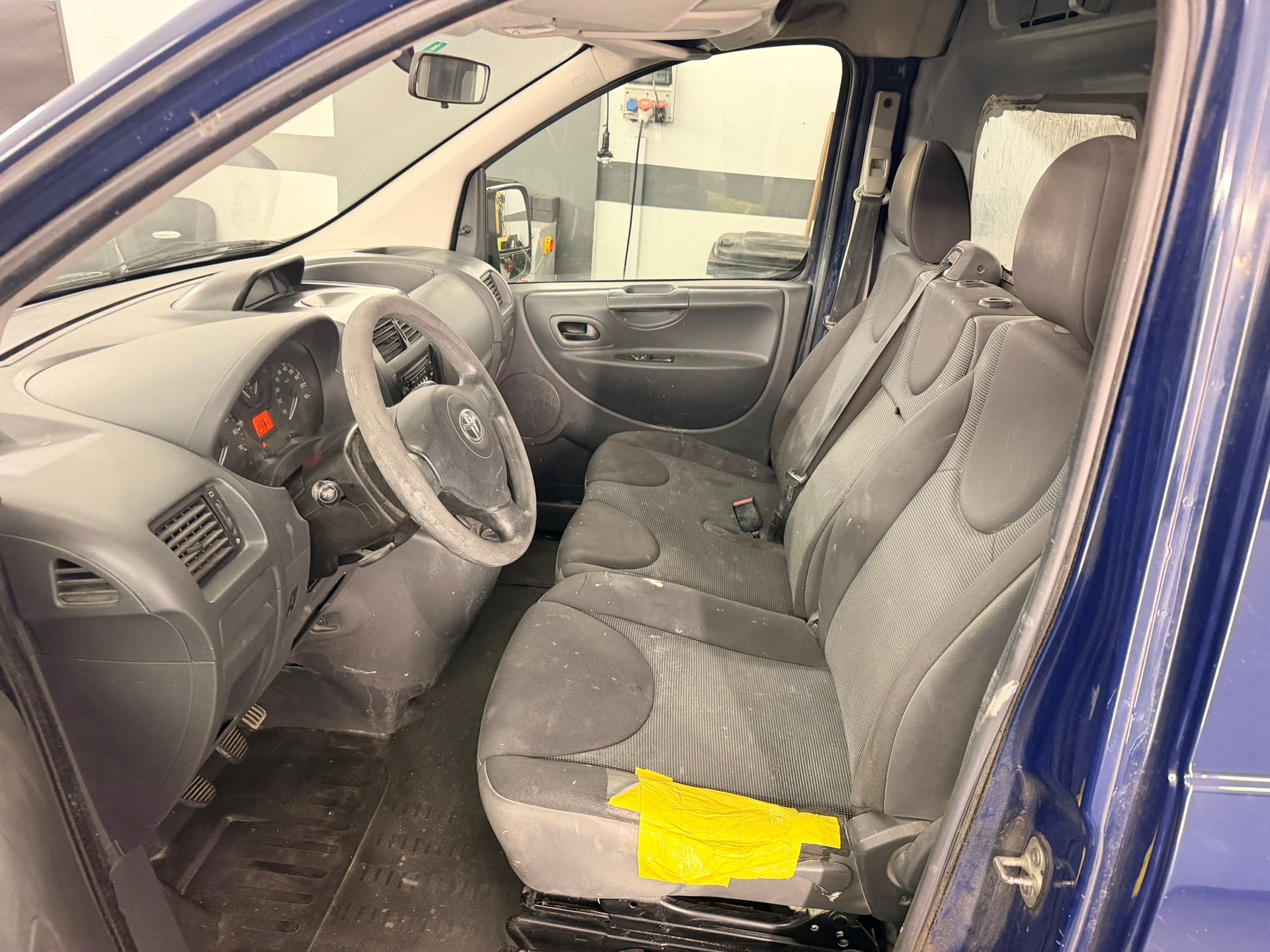 TOYOTA Proace 1.6D Panel Van Terra L2H1-image-8
