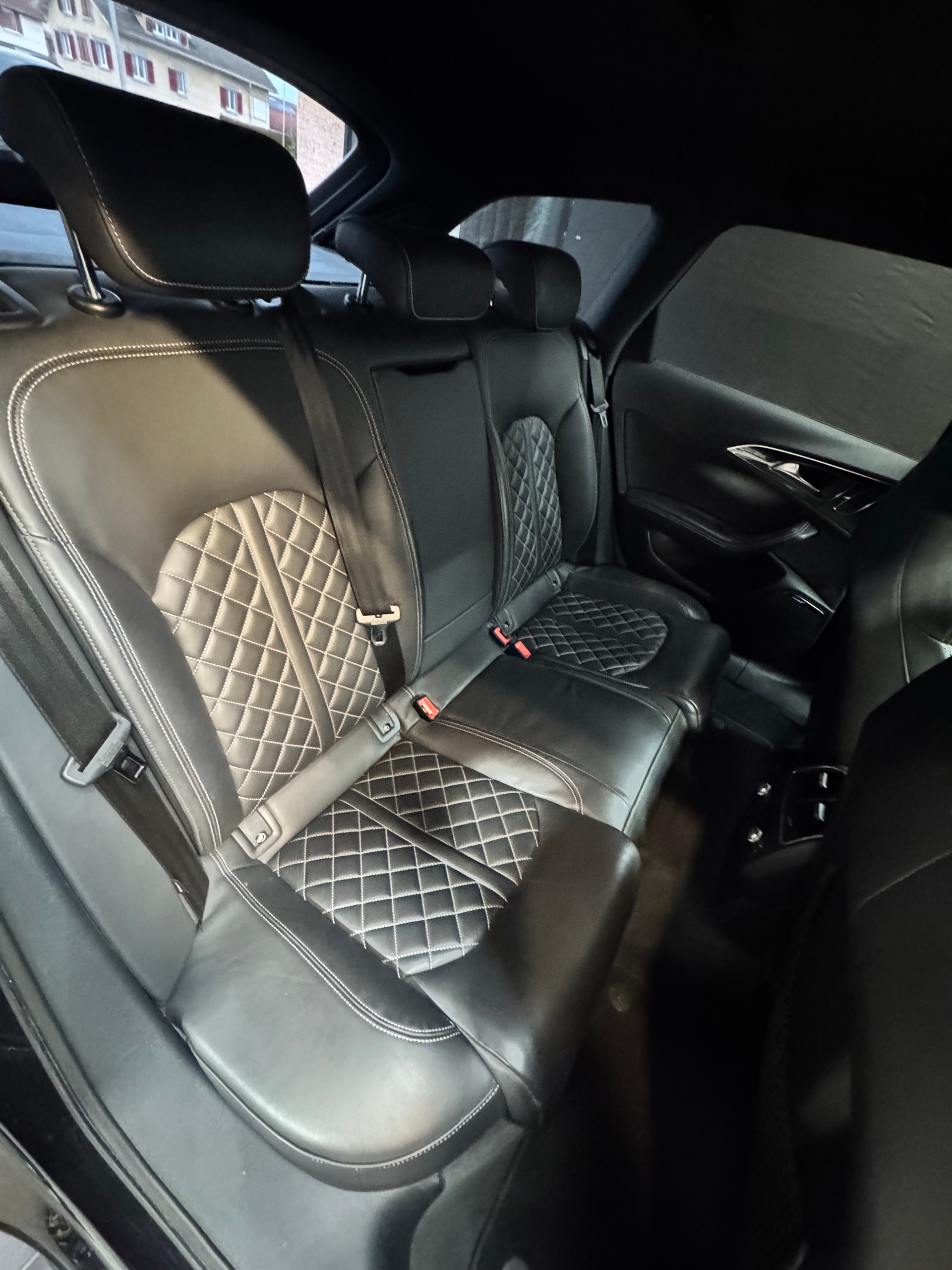 AUDI S6 Avant 4.0 TFSI V8 quattro S-tronic-image-7