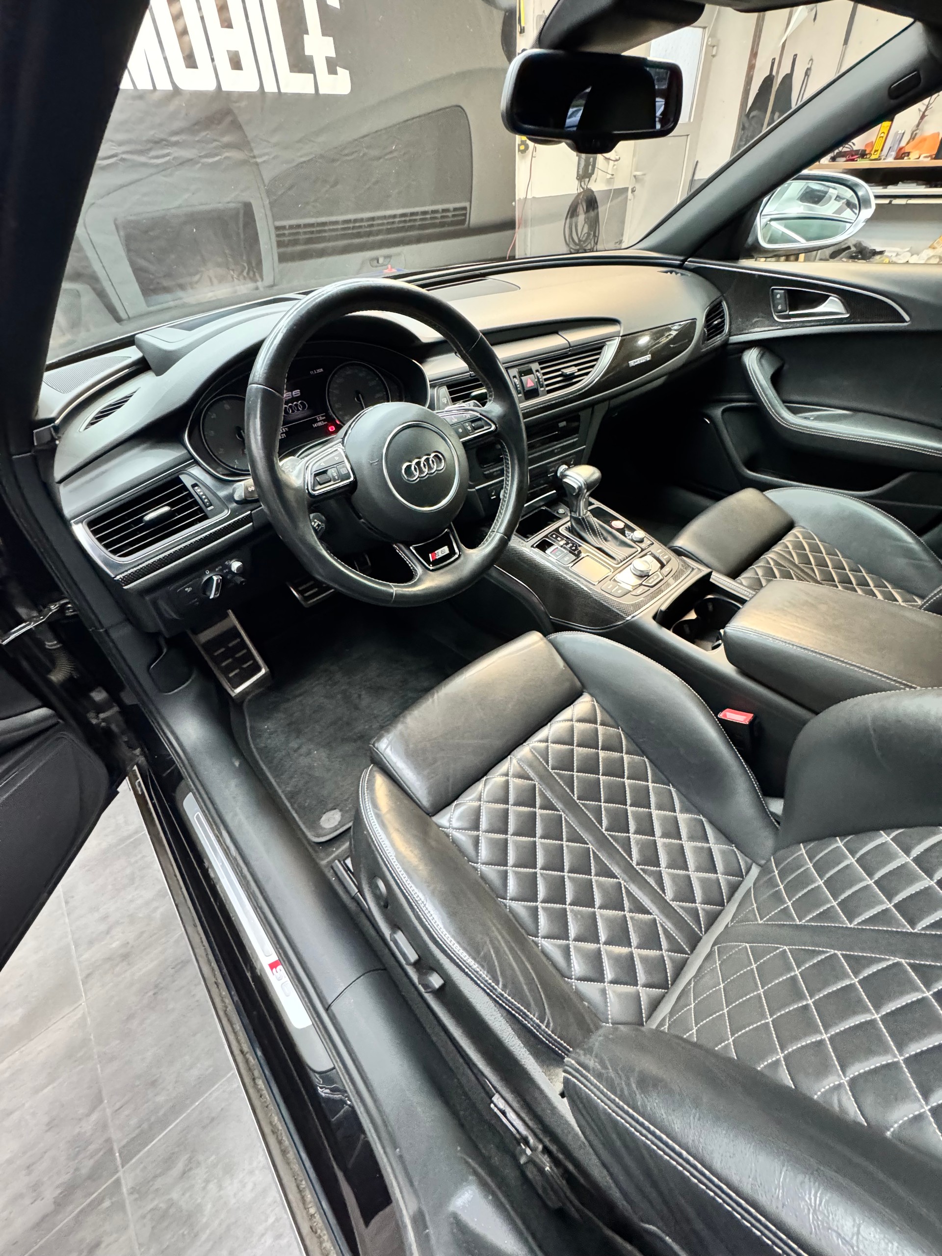AUDI S6 Avant 4.0 TFSI V8 quattro S-tronic-image-9