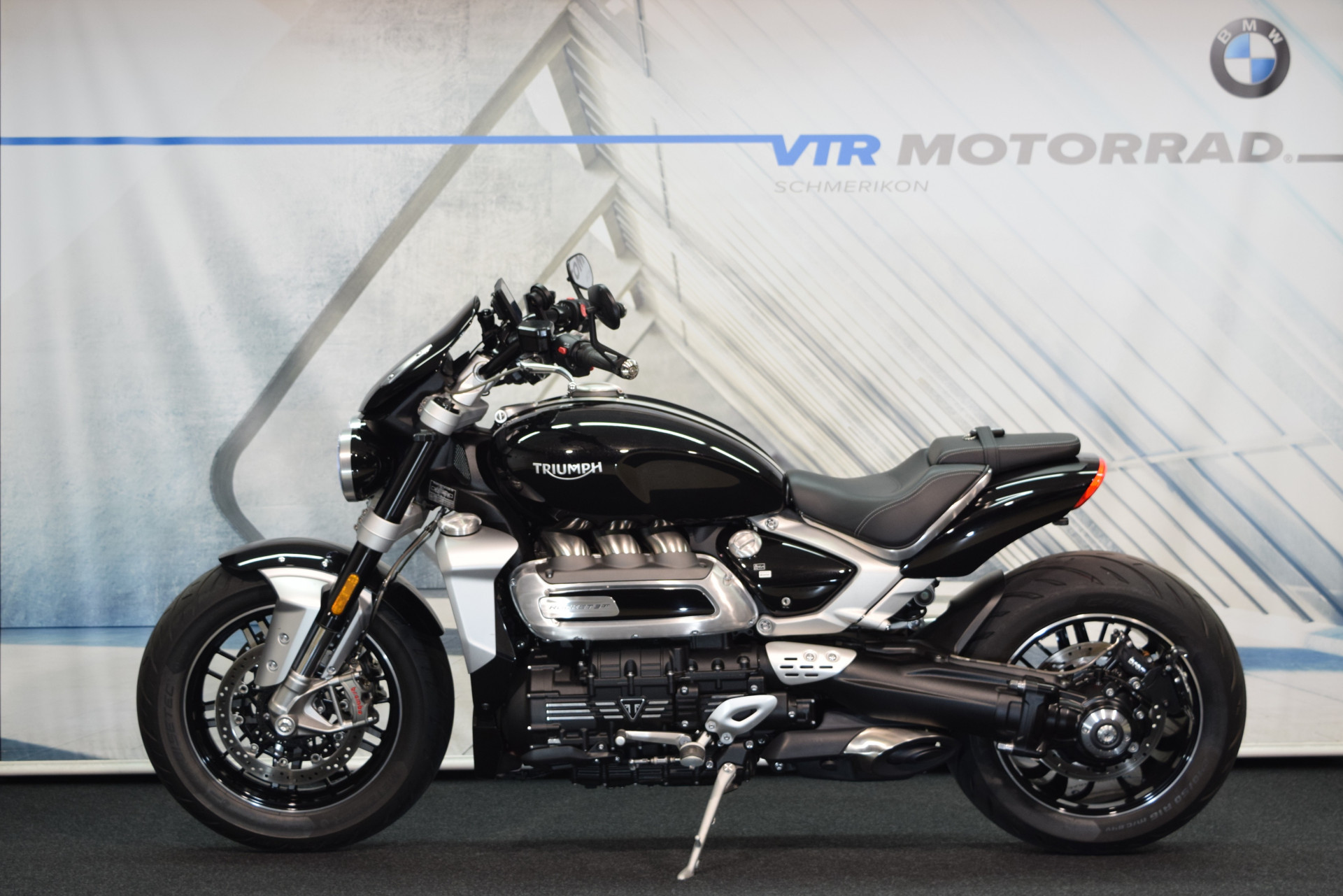 TRIUMPH Rocket 3 GT (R) inkl. Heckumbau & Navi-image-4