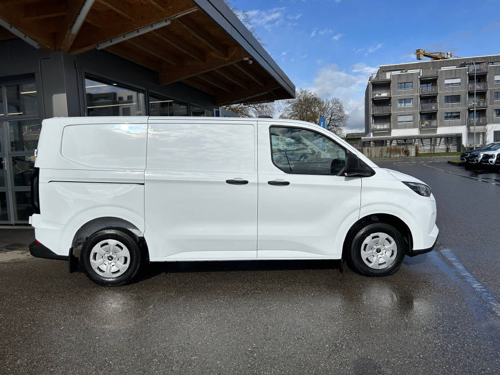 FORD Transit Custom Van 320 L1 2.5 Duratec 233 Trend PHEV-showroom-element-1
