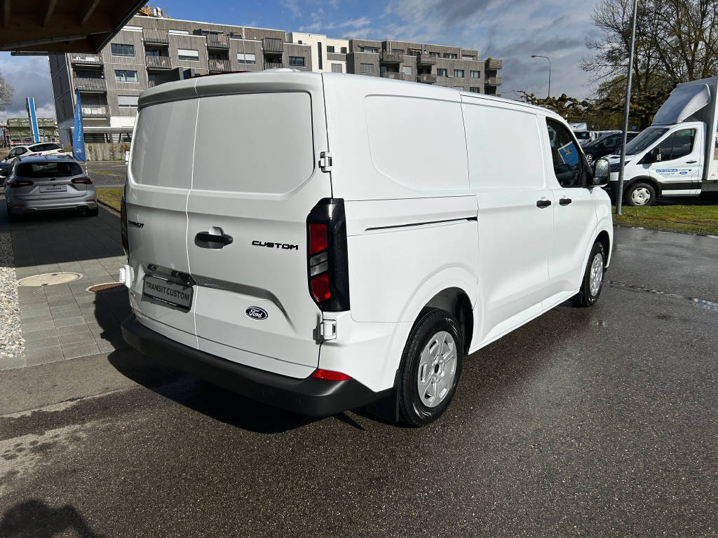 FORD Transit Custom Van 320 L1 2.5 Duratec 233 Trend PHEV-showroom-element-2