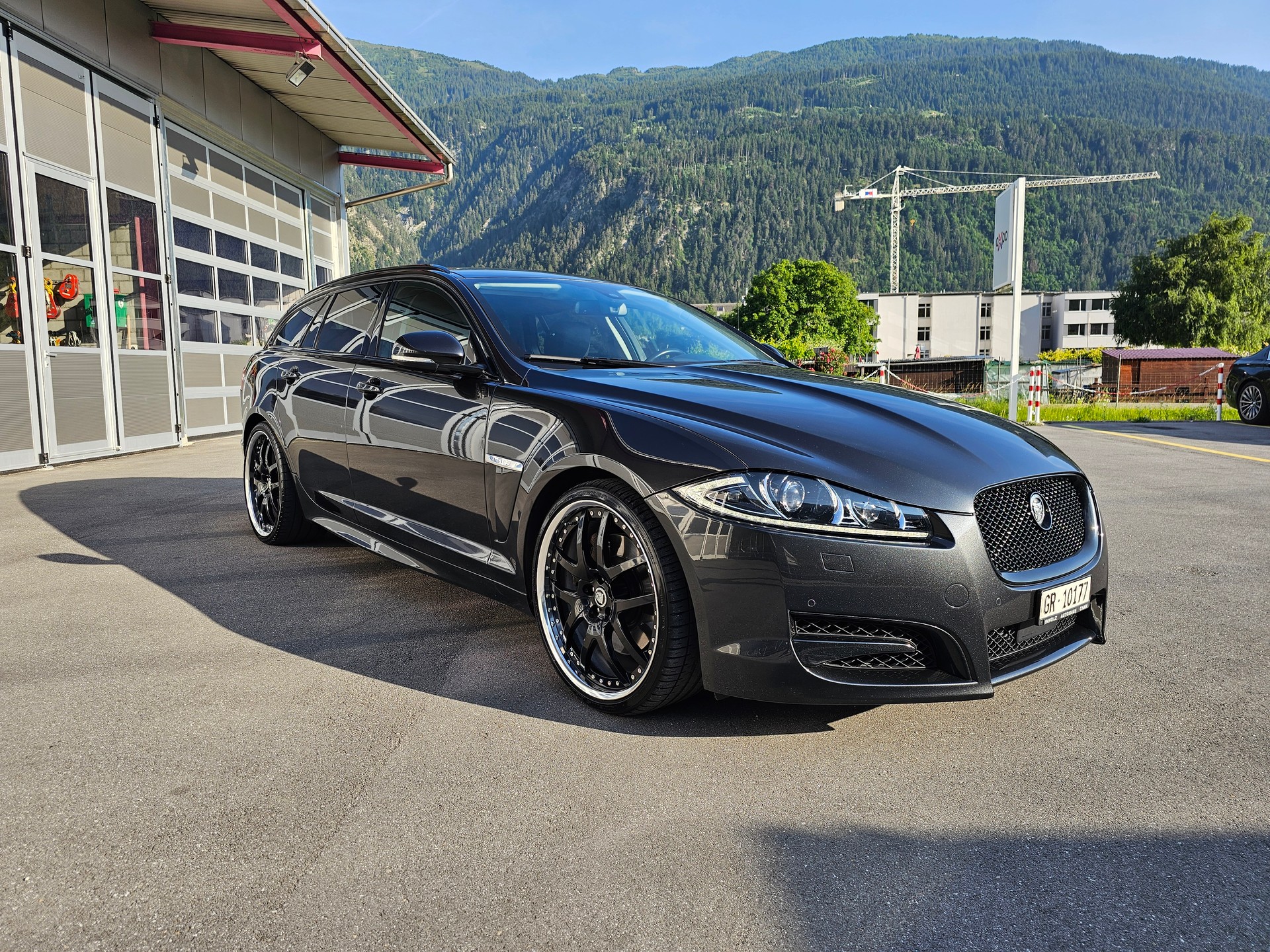 JAGUAR XF Sportbrake 3.0d S V6 Premium Luxury-image-6