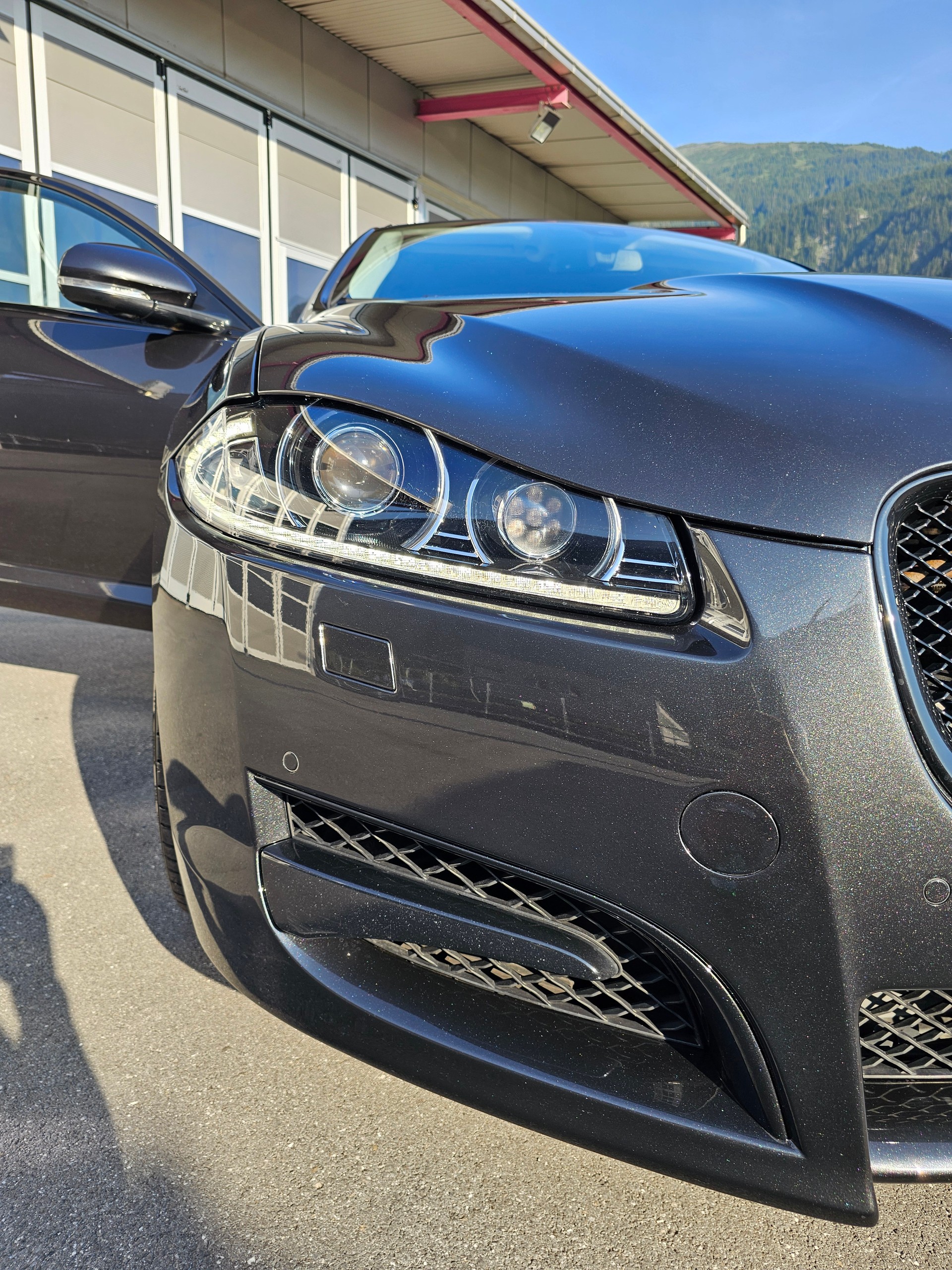 JAGUAR XF Sportbrake 3.0d S V6 Premium Luxury-image-9