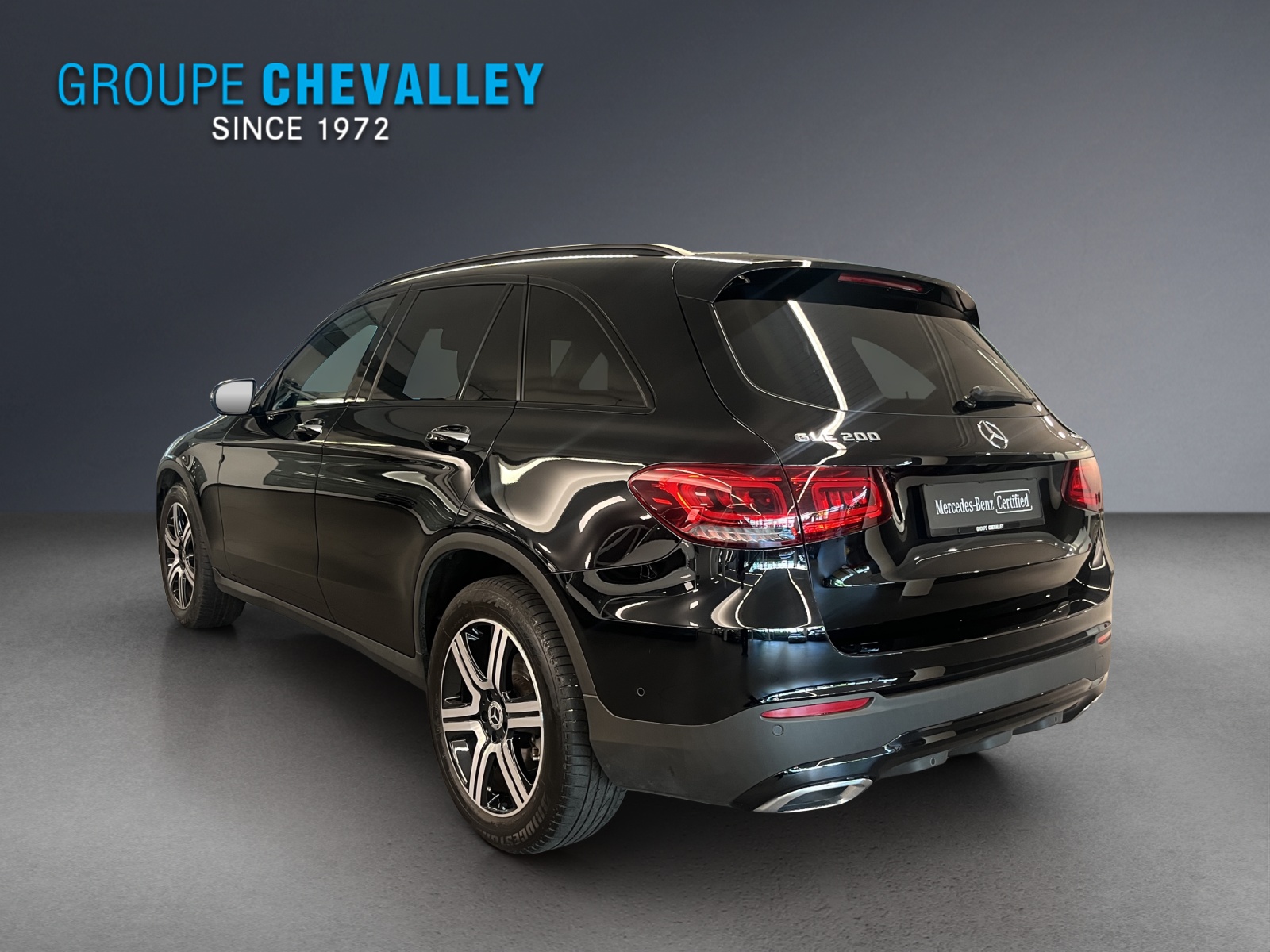 MERCEDES-BENZ GLC 200 4M Night Star-showroom-element-2